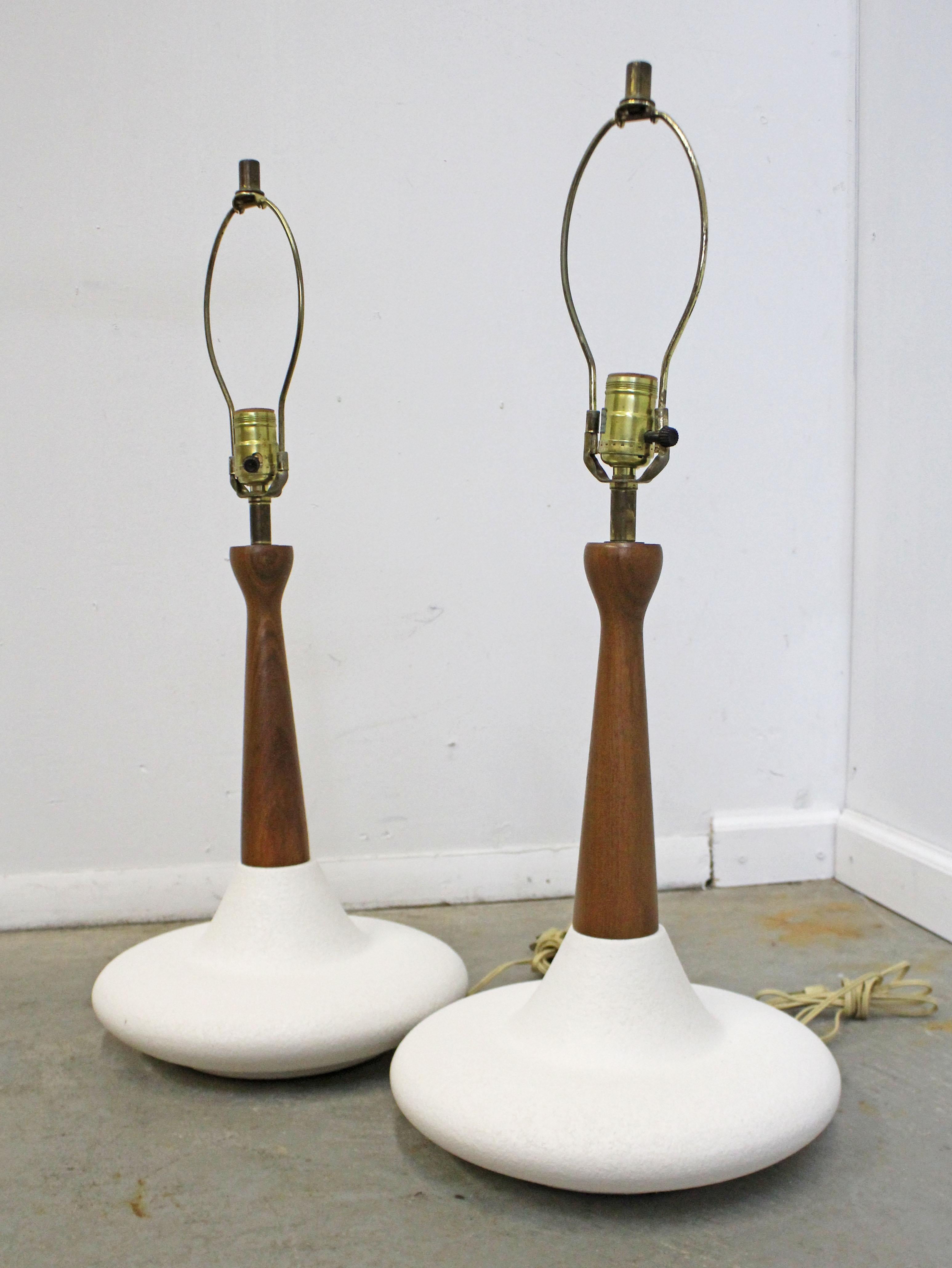 Pair of Mid-Century Modern Atomic Walnut Pottery Table Lamps 6