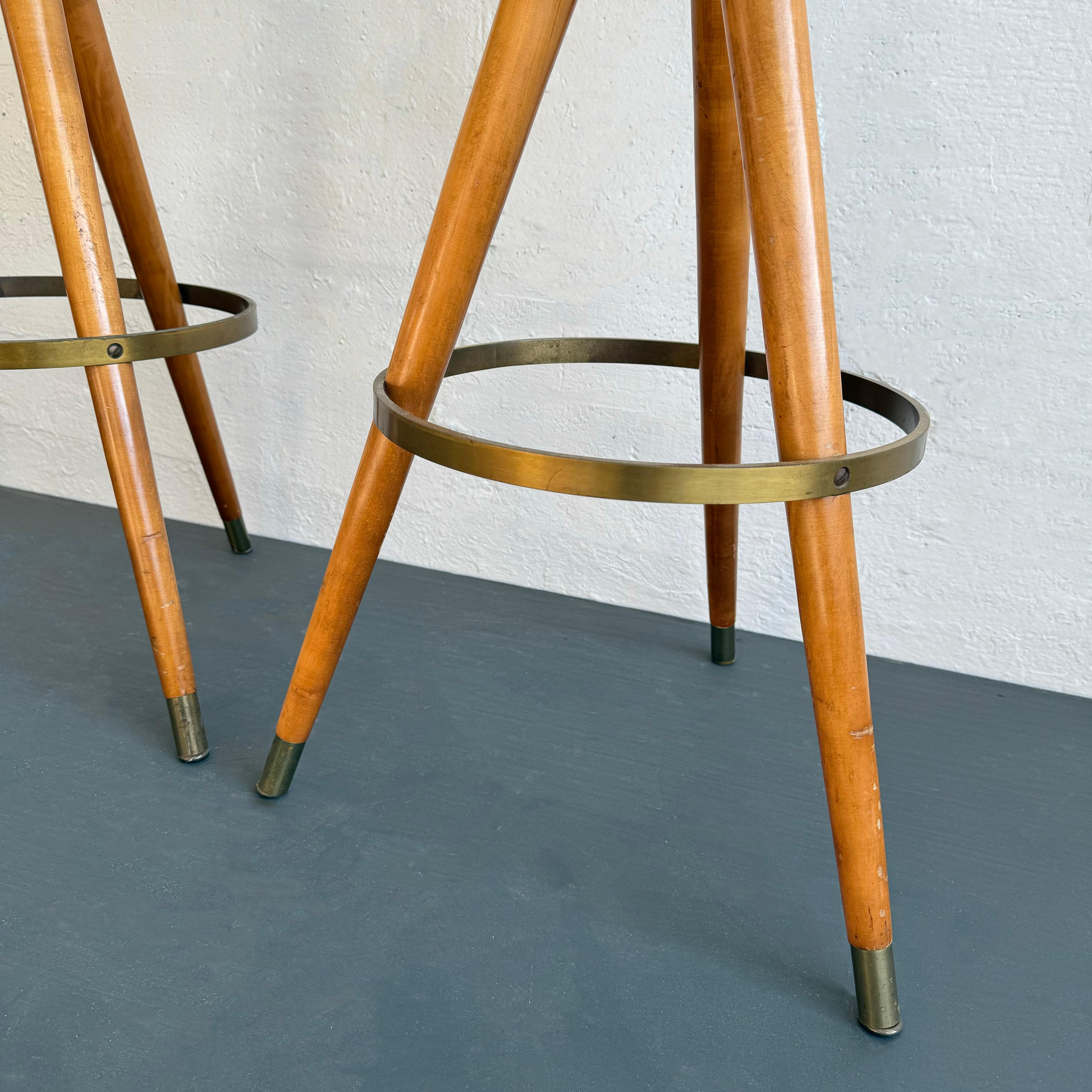 Laiton Paire de tabourets de bar The Modernity en vente