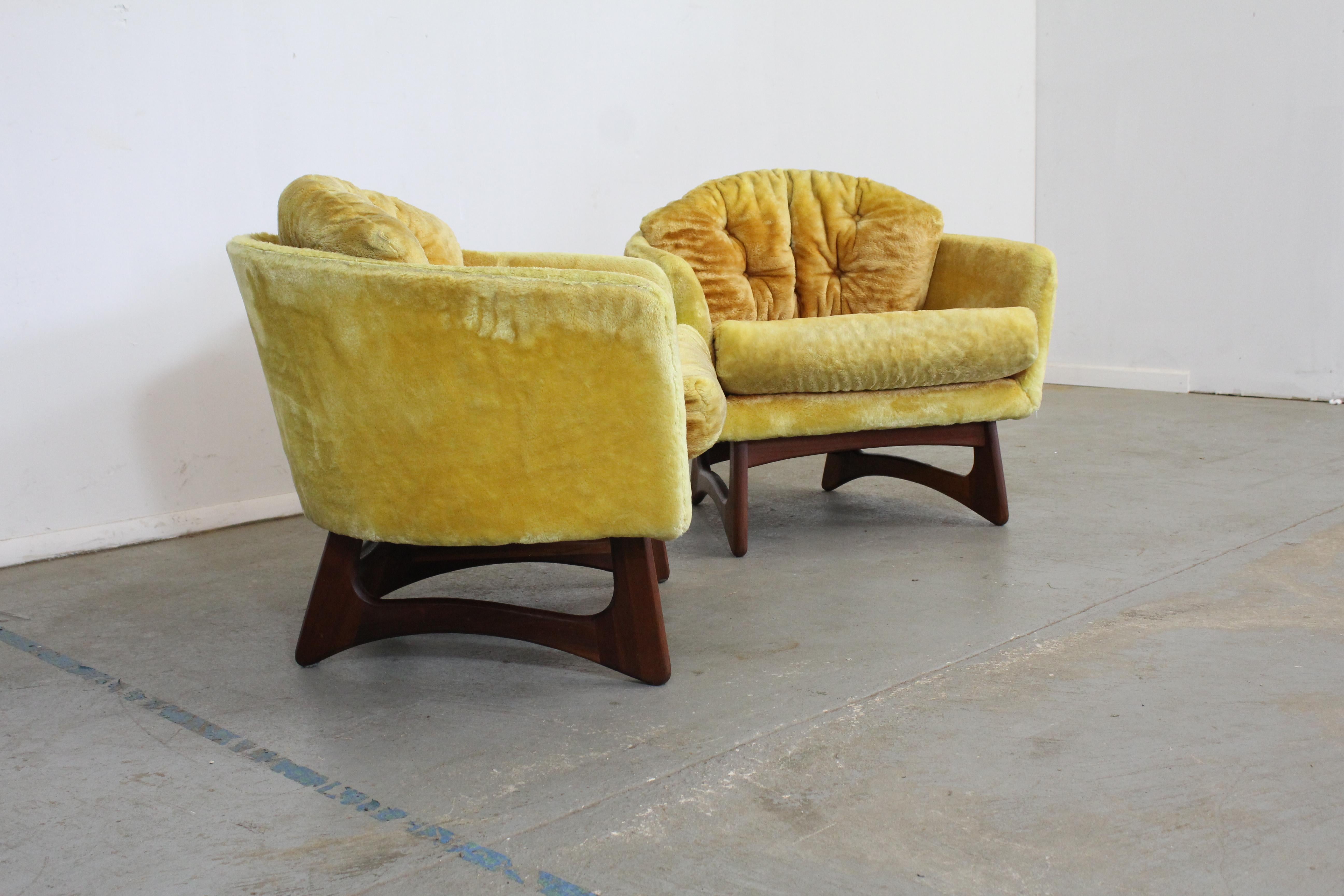 Pair of Mid-Century Modern Barrel Back Club Chairs by Adrian Pearsall  For Sale 8