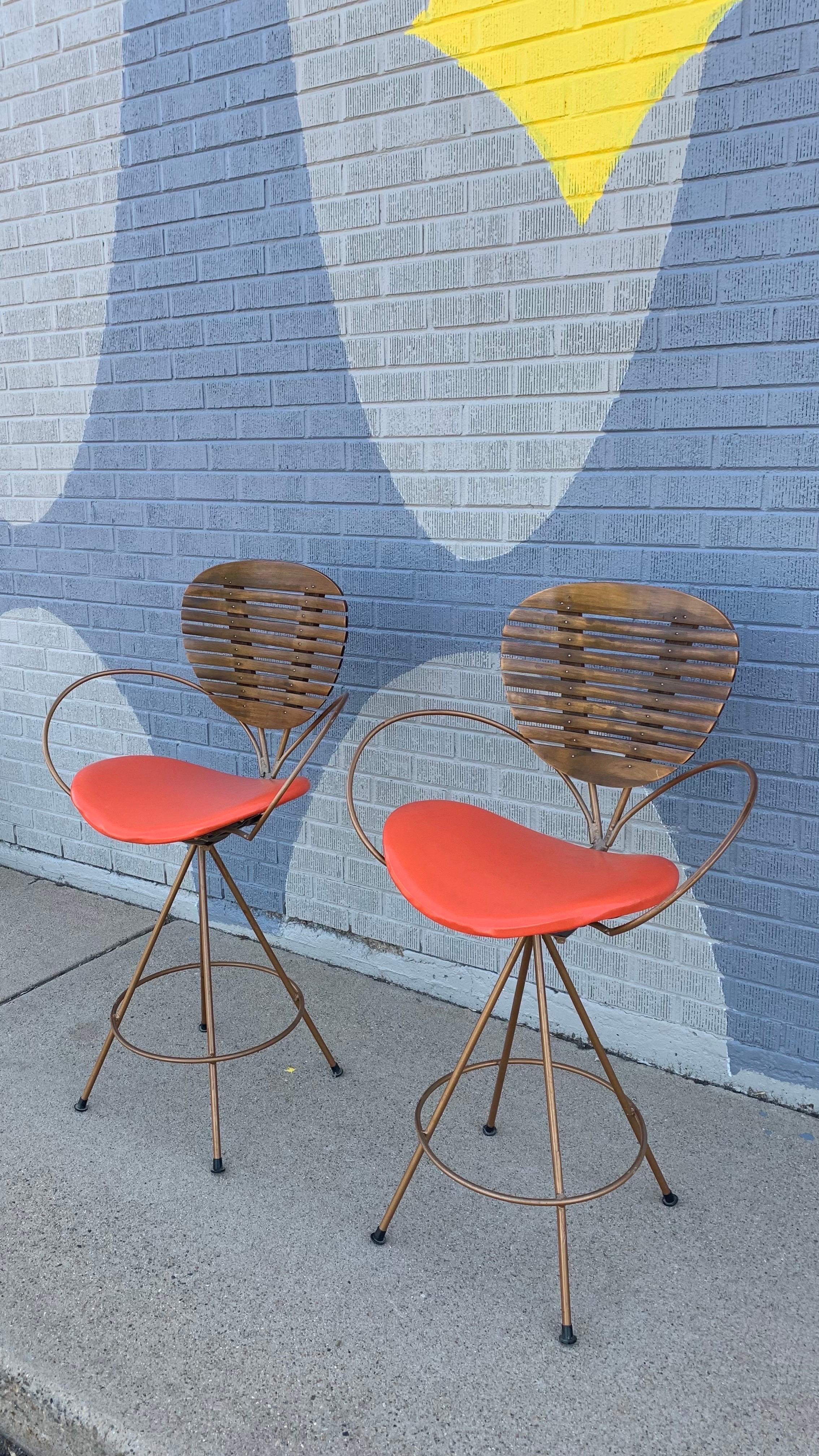 Metal Pair of Mid-Century Modern Barstools by Arthur Umanoff for Howard-Shaver For Sale