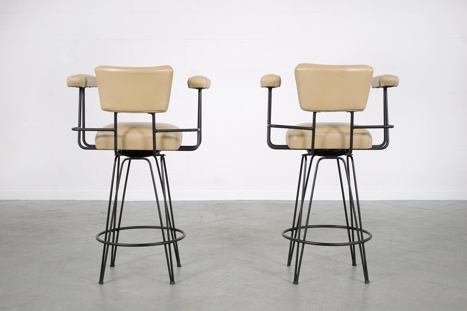 Restored 1970s Mid-Century Modern Swivel Barstools in Beige Leather For Sale 4