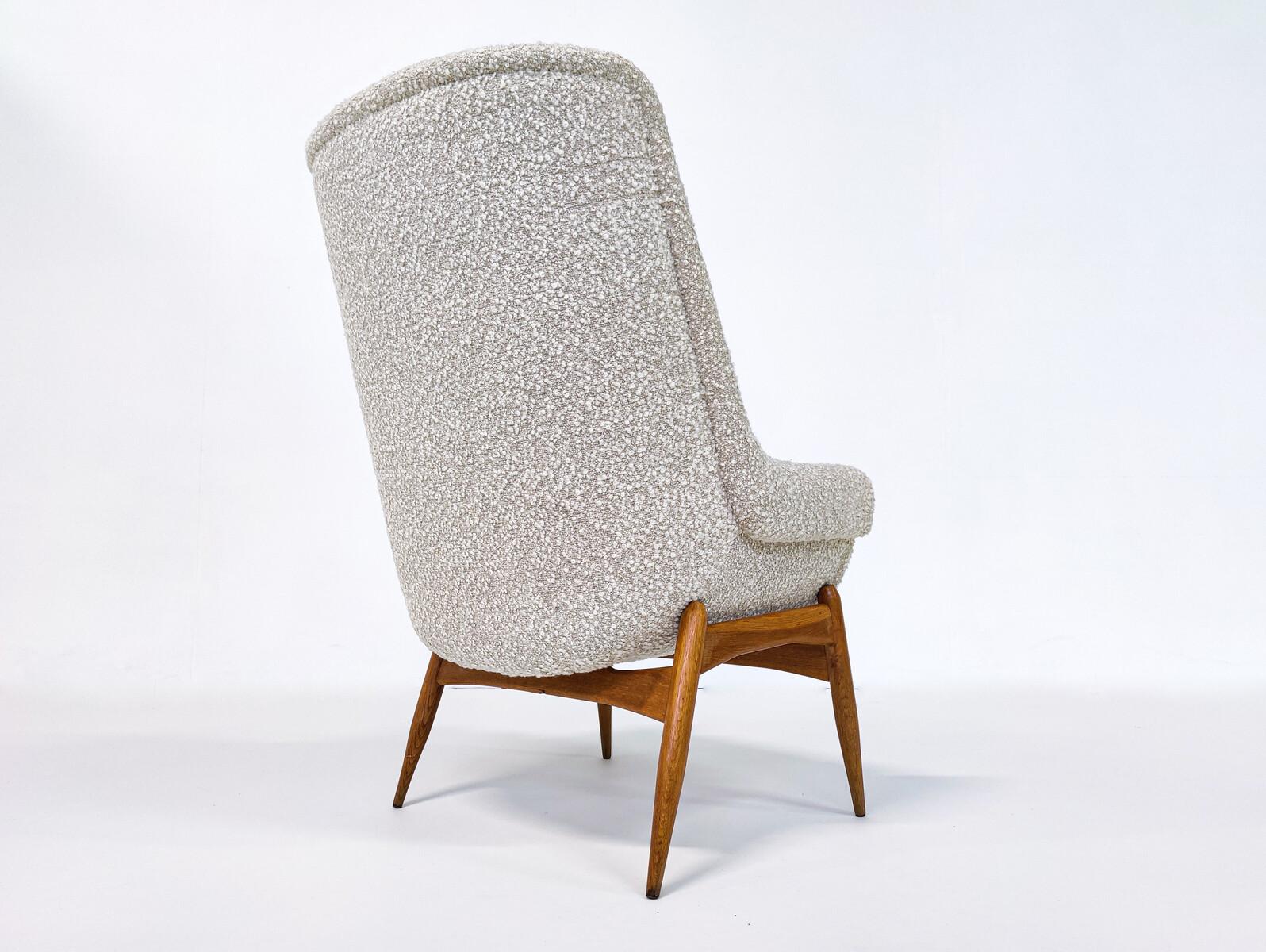 Pair of Mid-Century Modern Beige Fabric Armchairs by Julia Gaubek, Hungary, 1950 For Sale 5