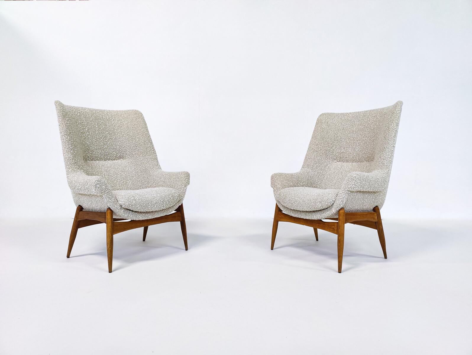 Milieu du XXe siècle Paire de fauteuils en tissu beige de style moderne du milieu du siècle dernier par Julia Gaubek - Hongrie 1950 en vente
