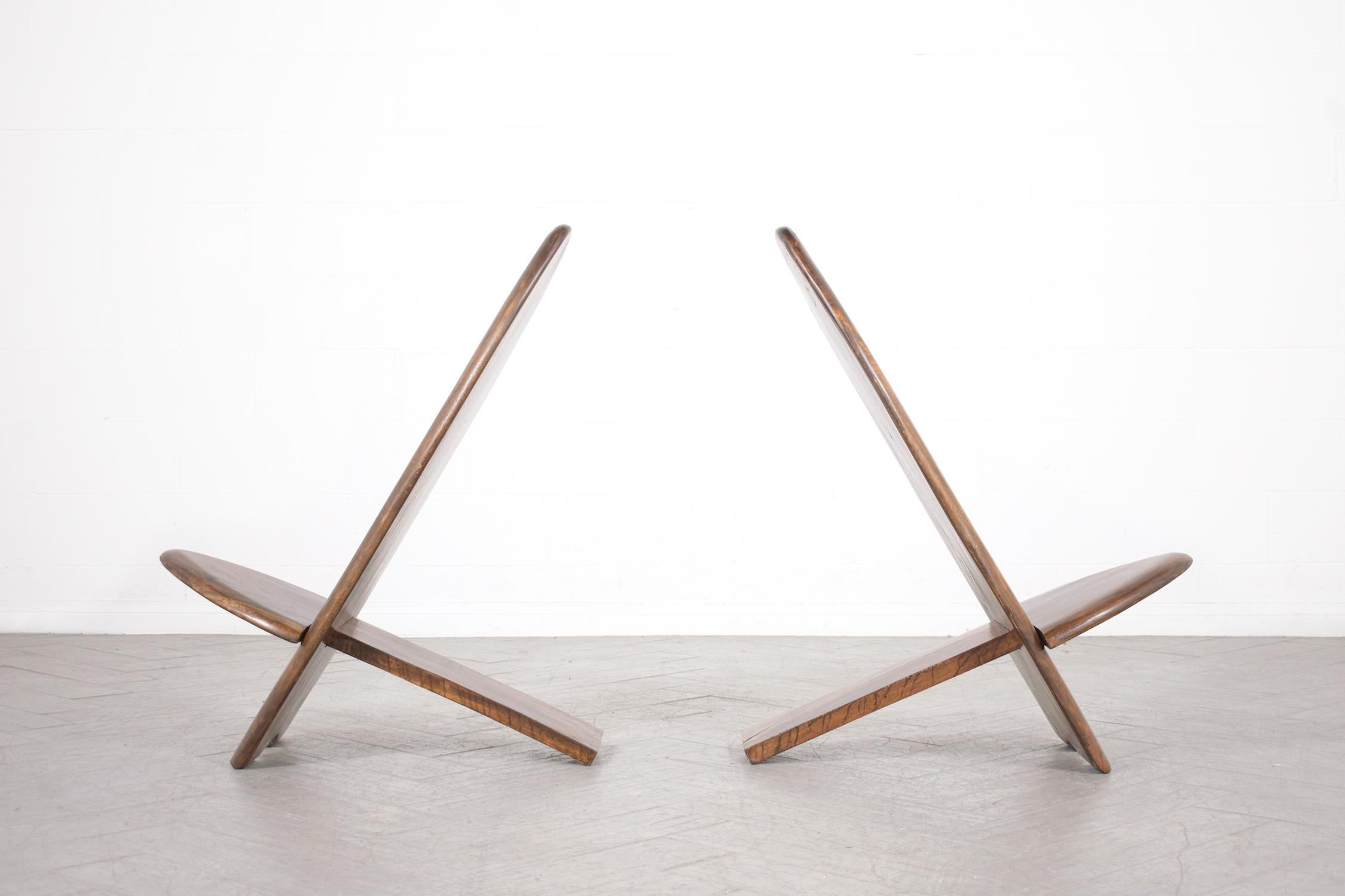 Organic Modern Lounge Chairs: Timeless Handwerkskunst restauriert im Angebot 6