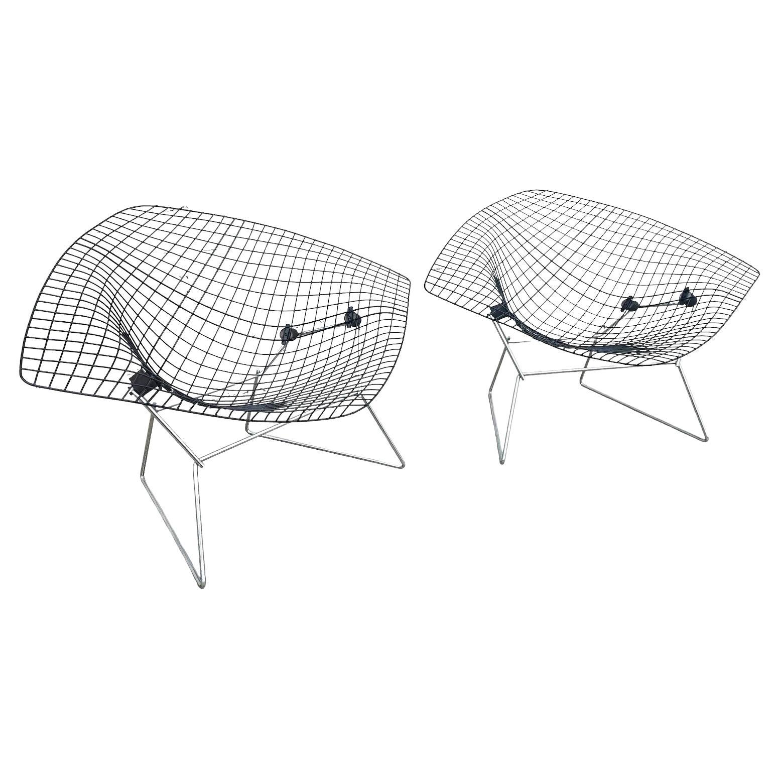 Pair of Mid Century Modern Bertoia Large Diamond Chairs For Sale