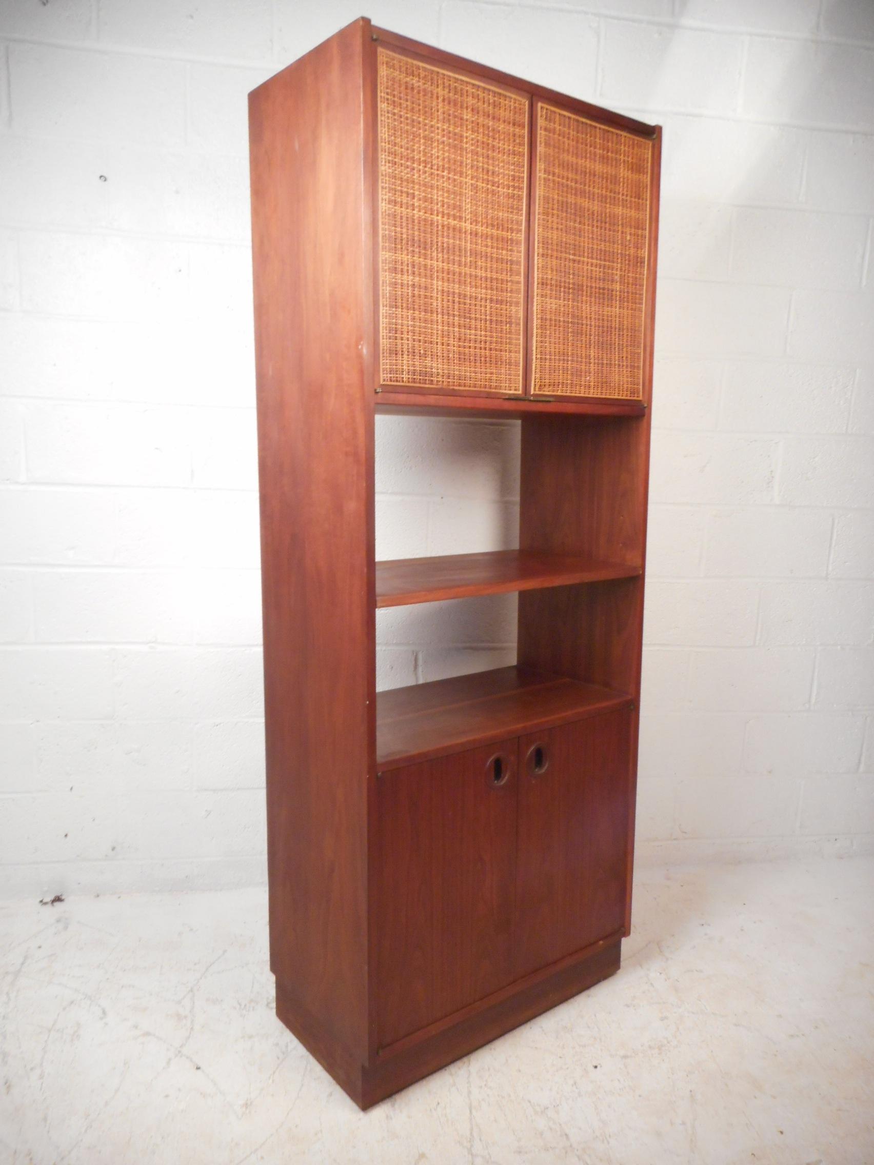 Pair of Mid-Century Modern Bookcases or Shelves 2