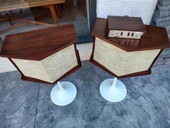 Pair of Mid-Century Modern Bose 901 Speakers Saarinen Tulip Bases & Equalizer