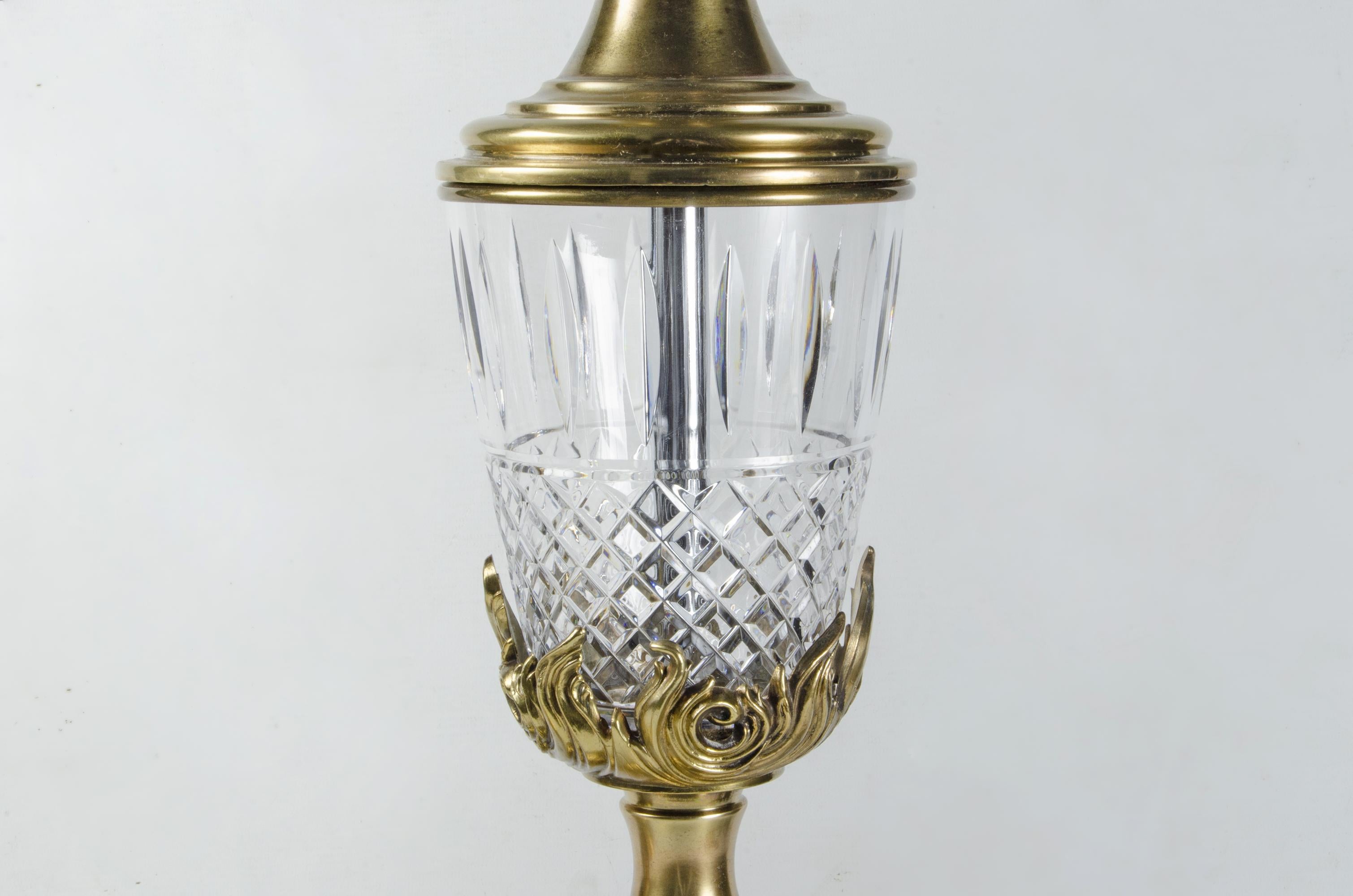 Metal Pair of Mid-Century Modern Brass and Glass Table Lamps by Stiffel, United States For Sale