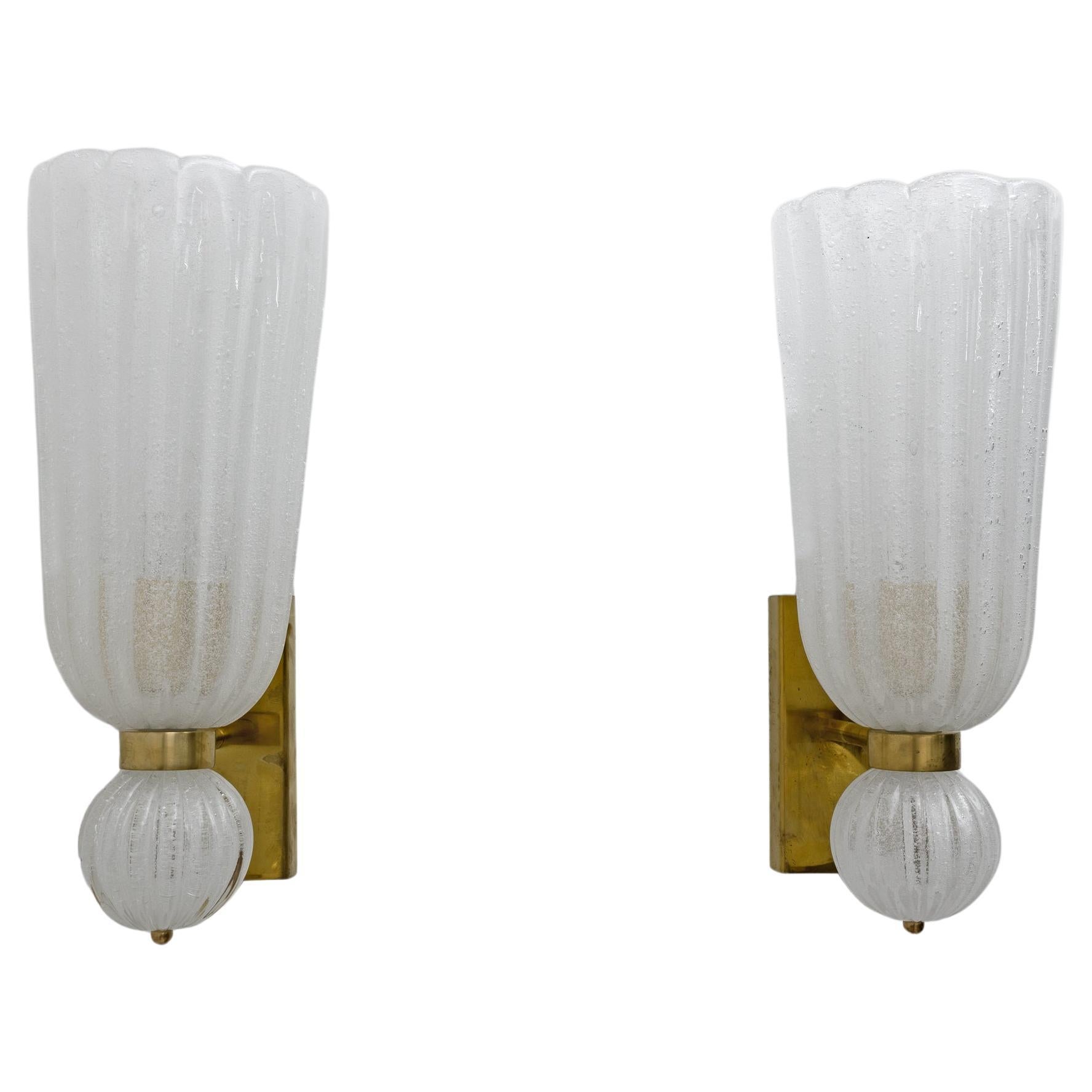 Pair of Mid-century Modern Brass and "Pulegoso" Murano Glass Sconces For Sale