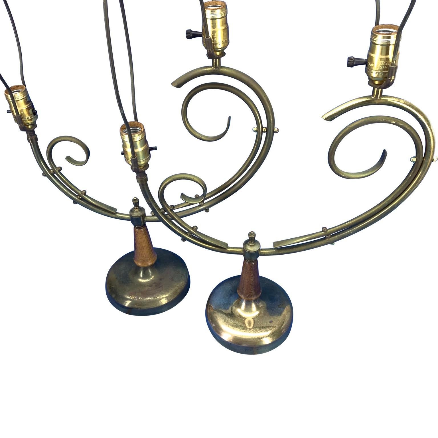Pair Of Mid-Century Modern Brass And Wood Table Lamps For Sale 4