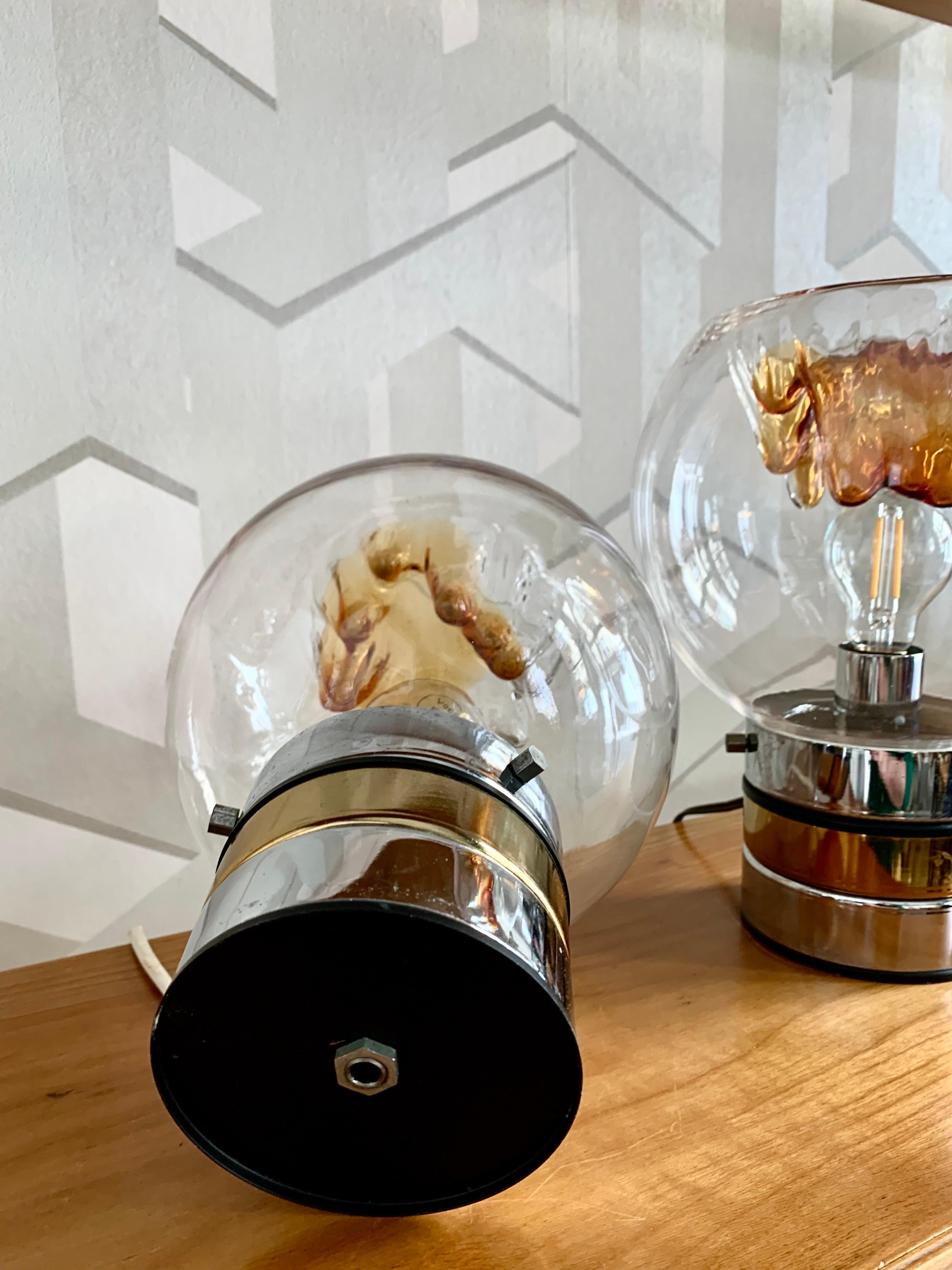 Italian Pair of Mid Century Modern Brass Chrome Metal and Murano Glass Lamps by Mazzega For Sale