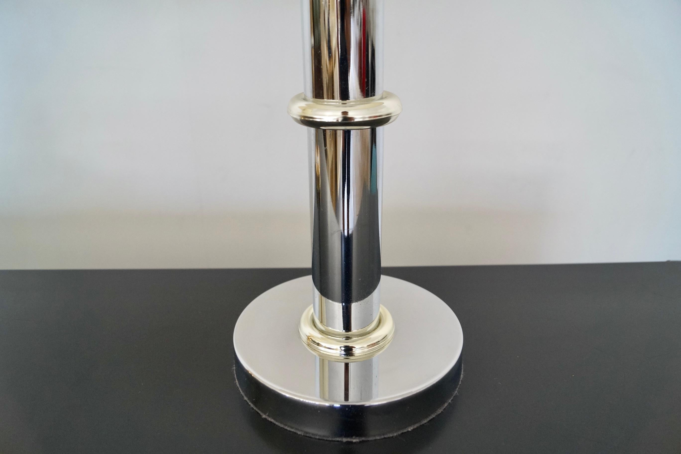Pair of Mid-Century Modern Brass & Chrome Table Lamps For Sale 3