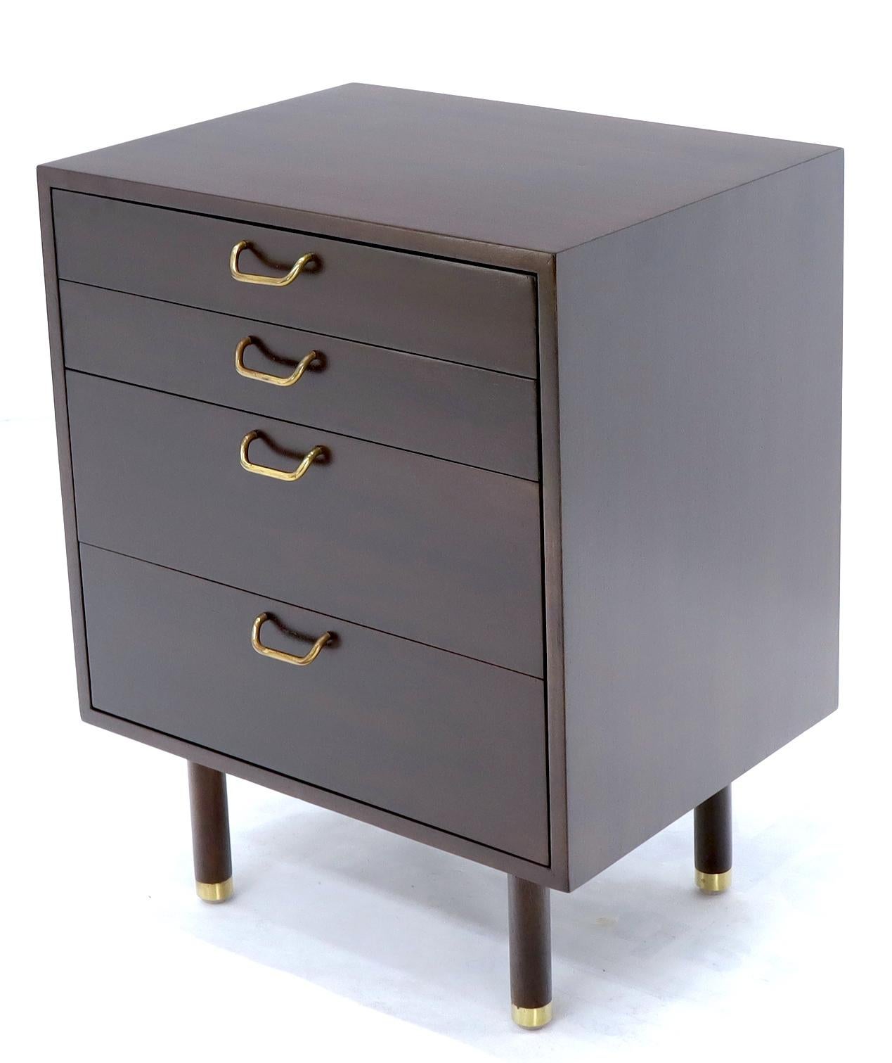 Pair of Mid-Century Modern Brass Pulls Four-Drawer Nightstands Harvey Probber For Sale 5