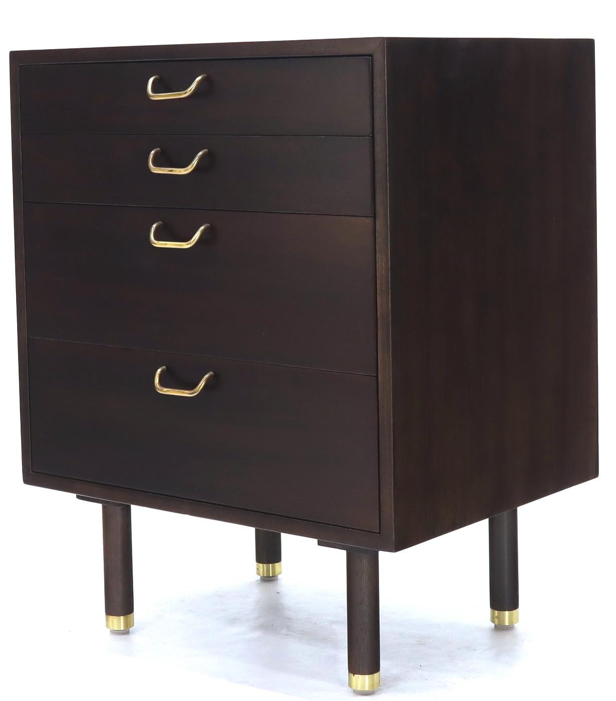 Pair of Mid-Century Modern Brass Pulls Four-Drawer Nightstands Harvey Probber For Sale 4