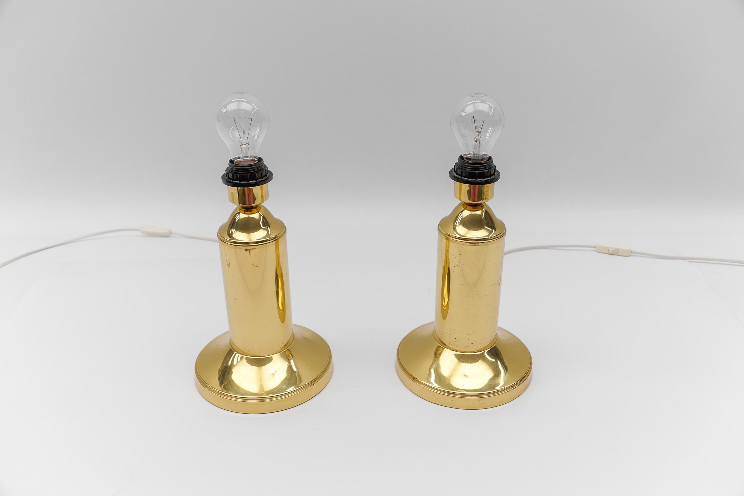 Mid-20th Century Pair of Mid Century Modern Brass Table Lamp Bases, 1960s For Sale