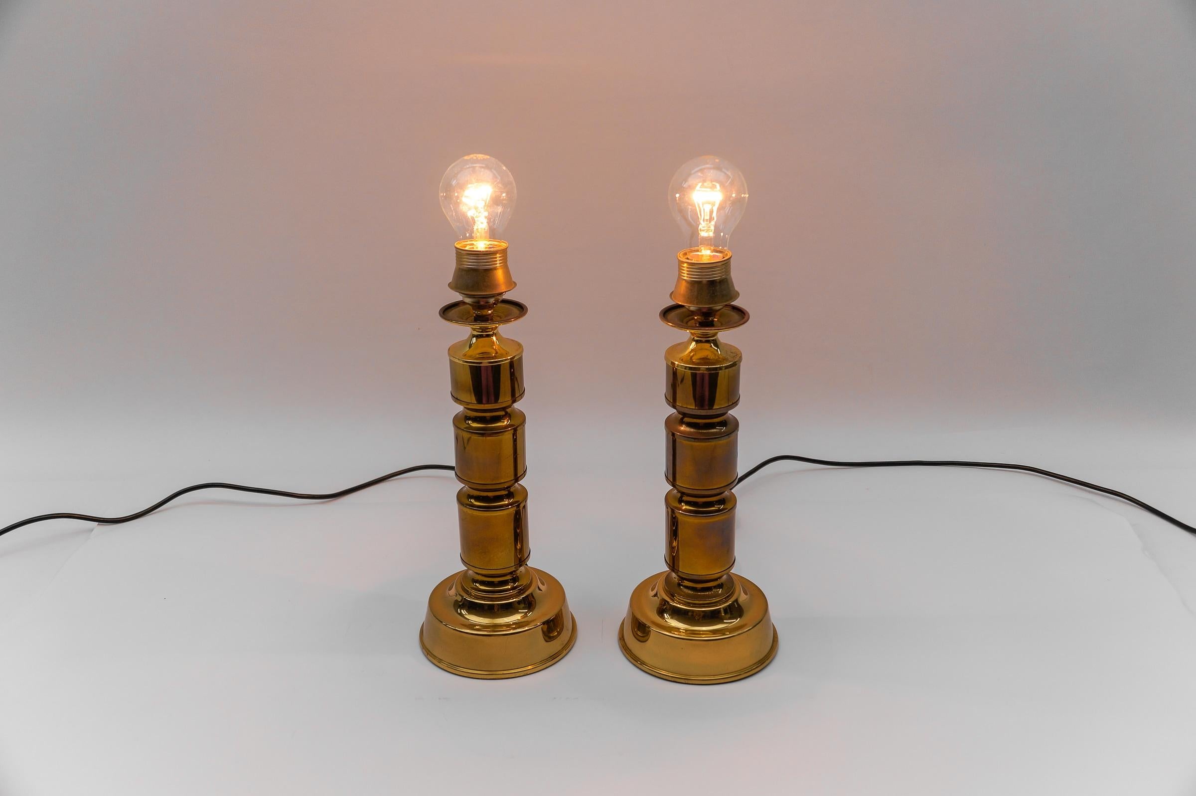 Mid-20th Century Pair of Mid Century Modern Brass Table Lamp Bases, 1960s For Sale
