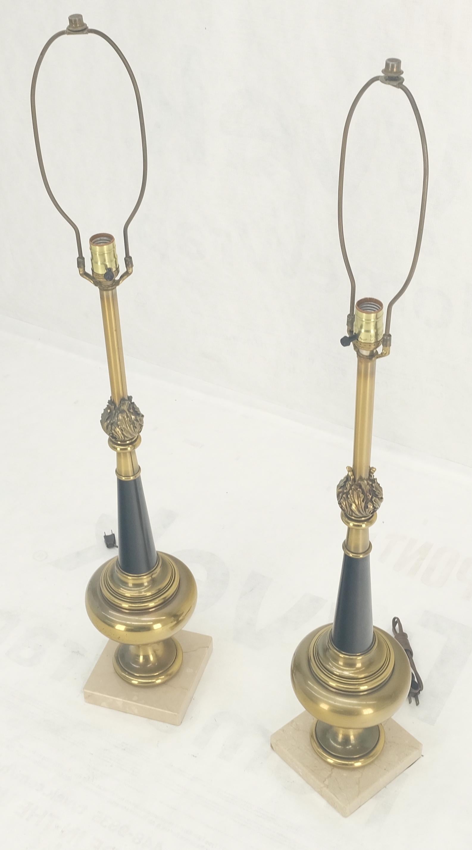 Pair of Mid Century Modern Brass Vase Shape  Table Lamps Stiffel MINT! For Sale 4