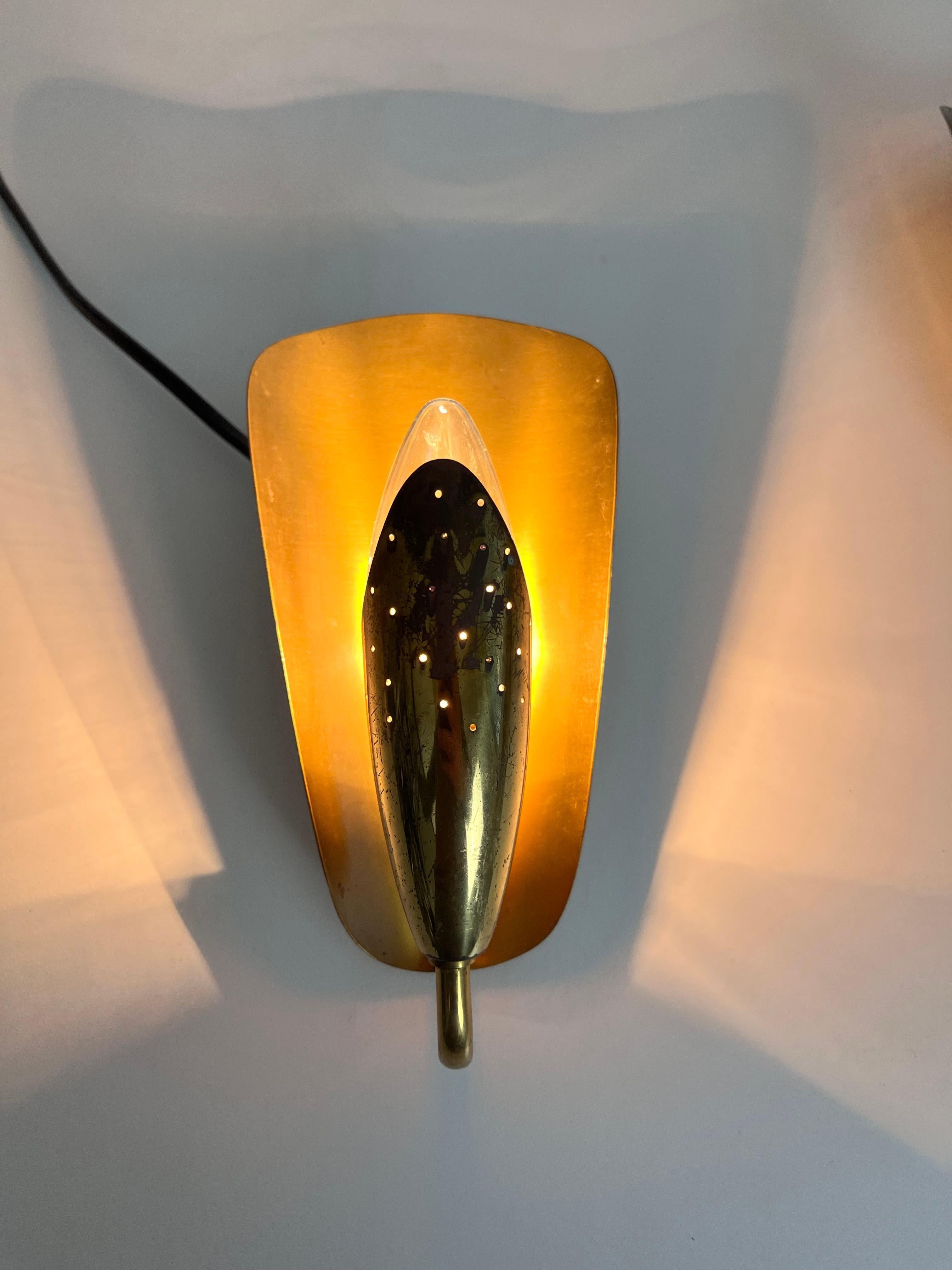 Pair of Mid-Century Modern Brass Wall Lamps, 1950s, Italy 6