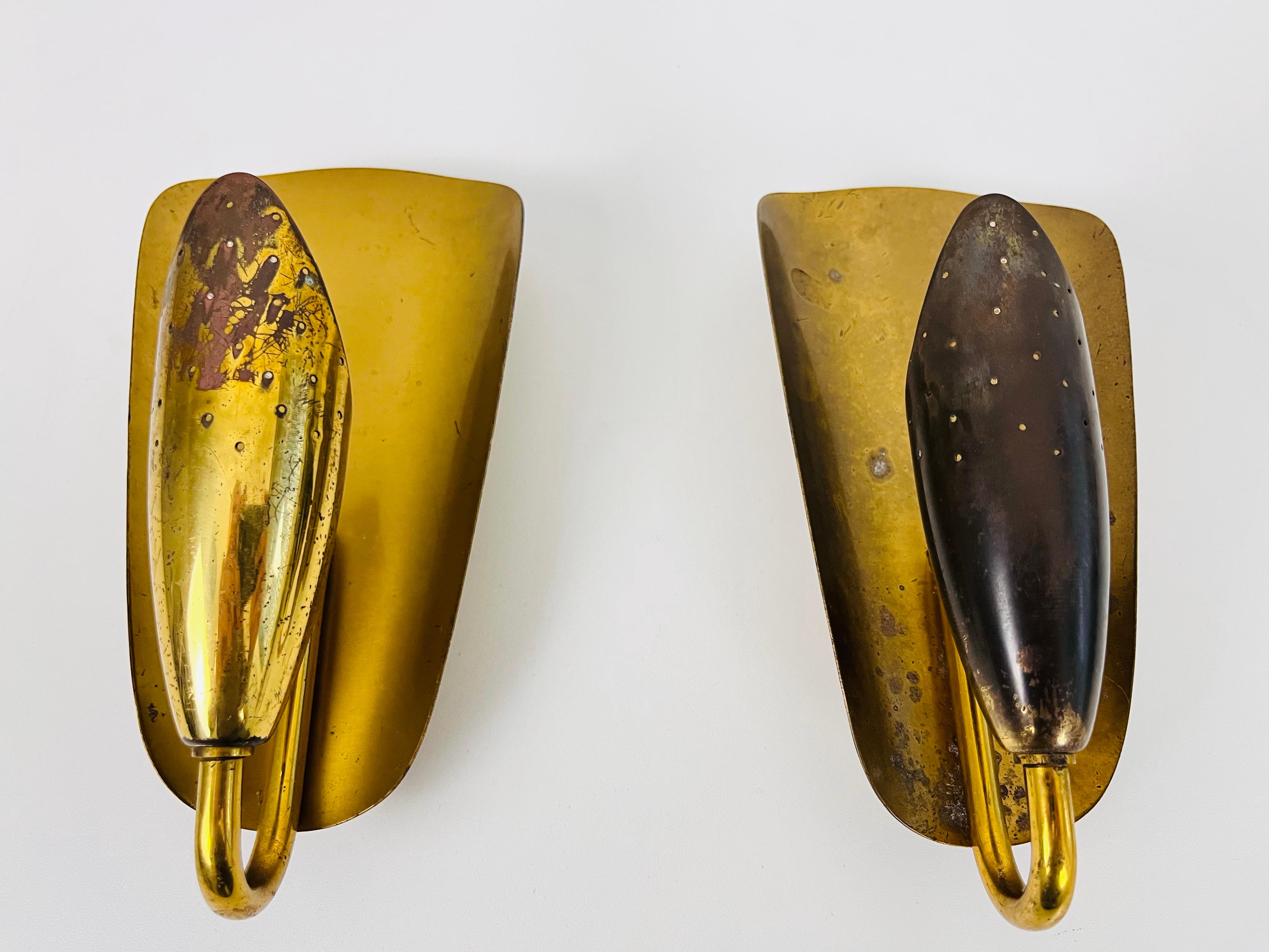 Italian Pair of Mid-Century Modern Brass Wall Lamps, 1950s, Italy