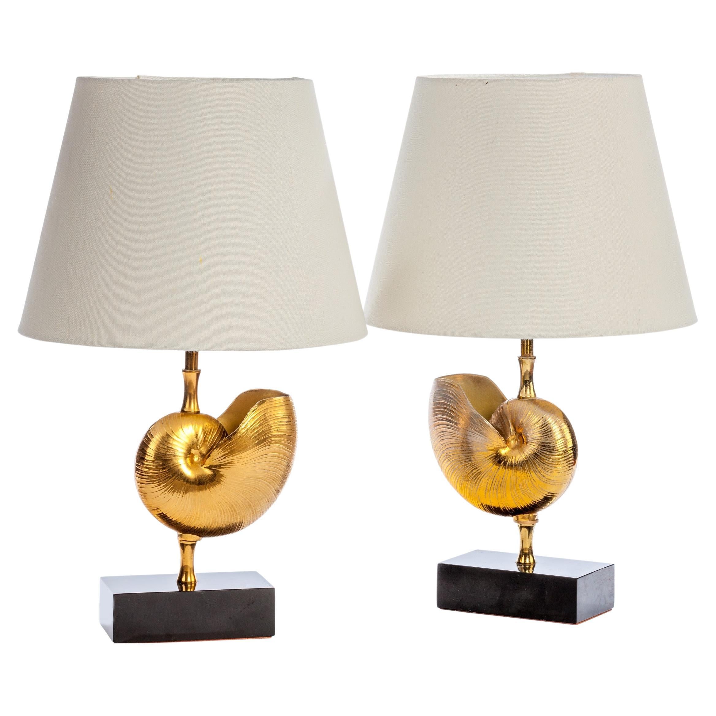 Pair of Mid-Century Modern Bronze Table Lamps Sitting on Marble Base For Sale