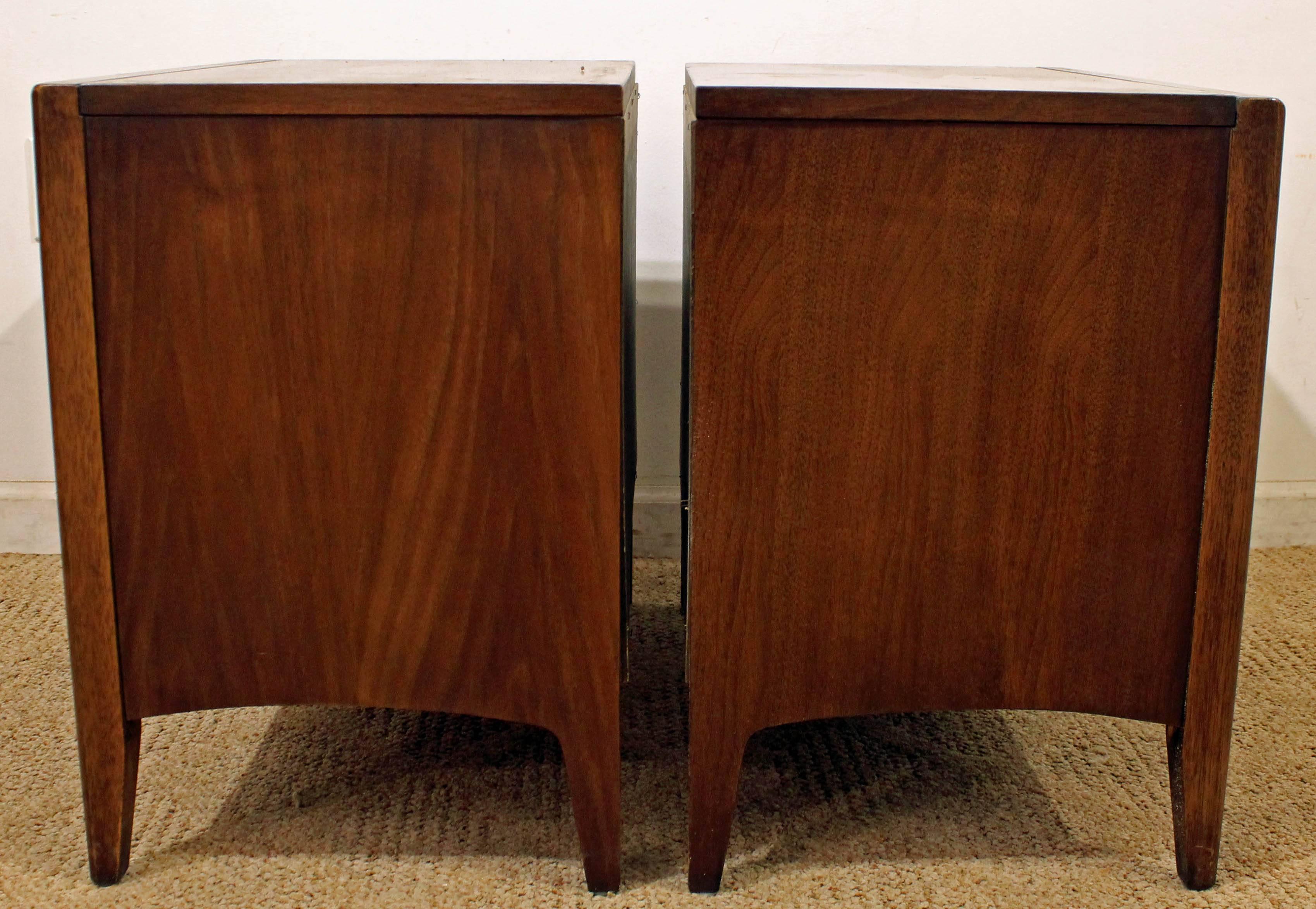 broyhill emphasis nightstand
