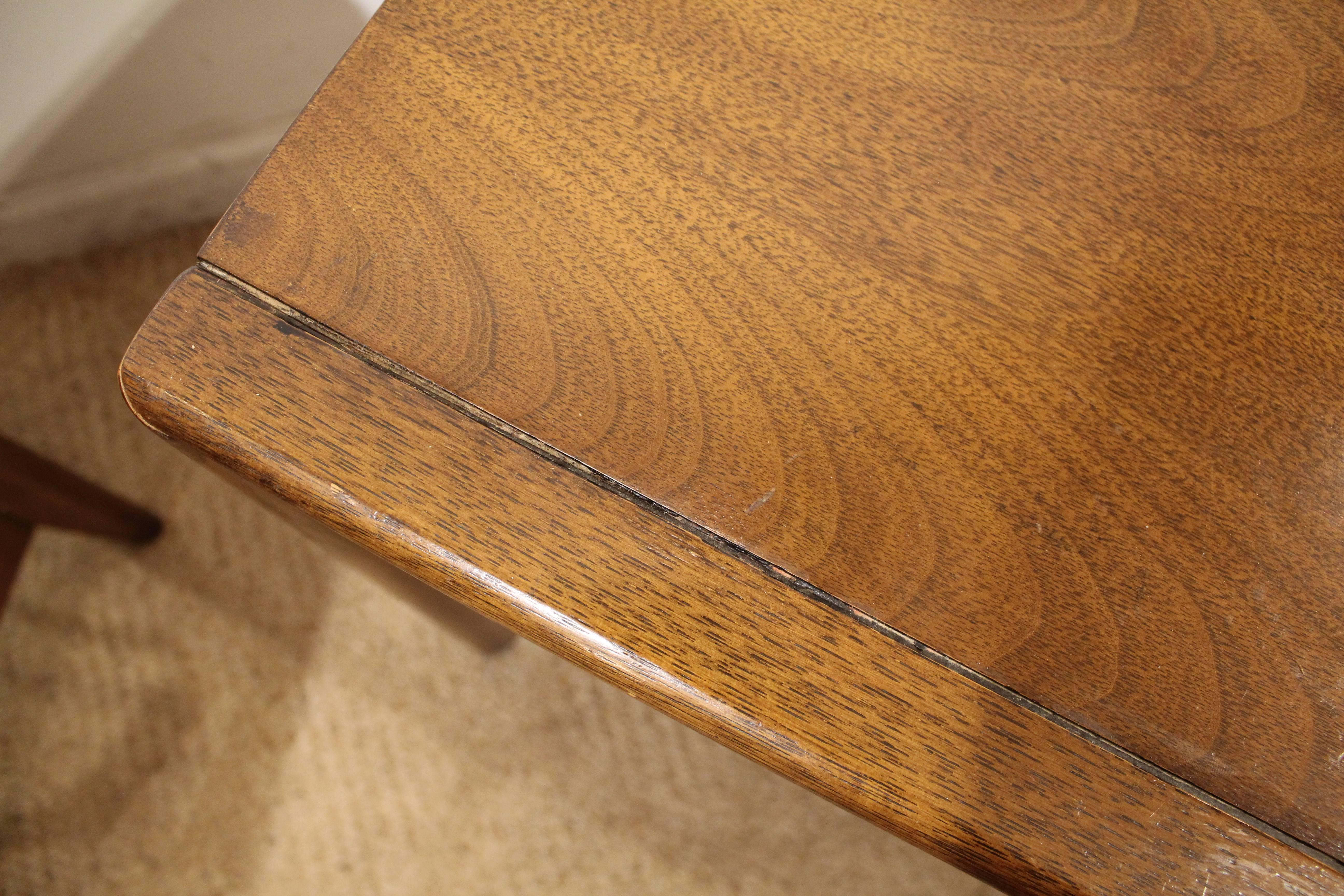 Pair of Mid-Century Modern Broyhill Emphasis Walnut Nightstands In Good Condition In Wilmington, DE