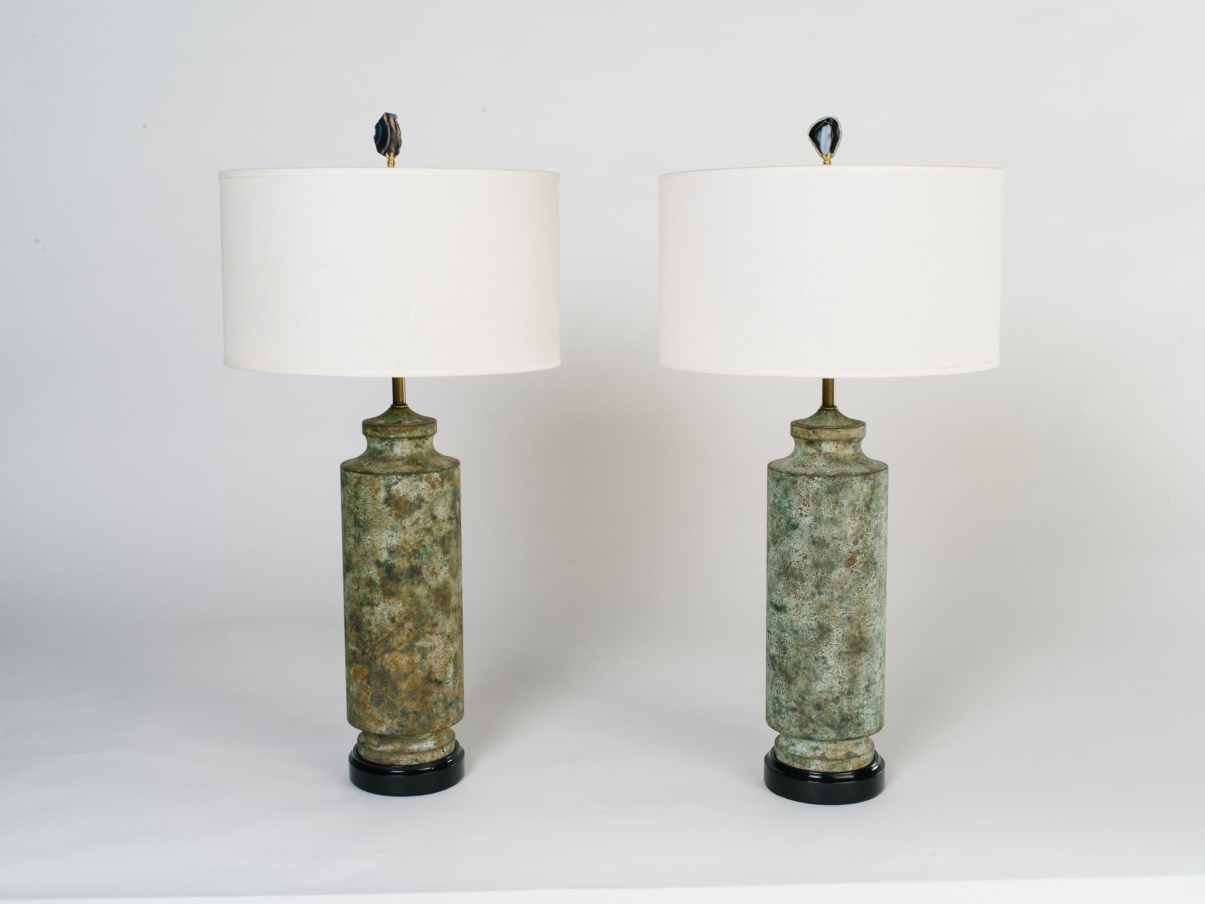 American Pair of Mid-Century Modern Pagoda Lamps in Distressed Verdigris Metal, 1960's For Sale