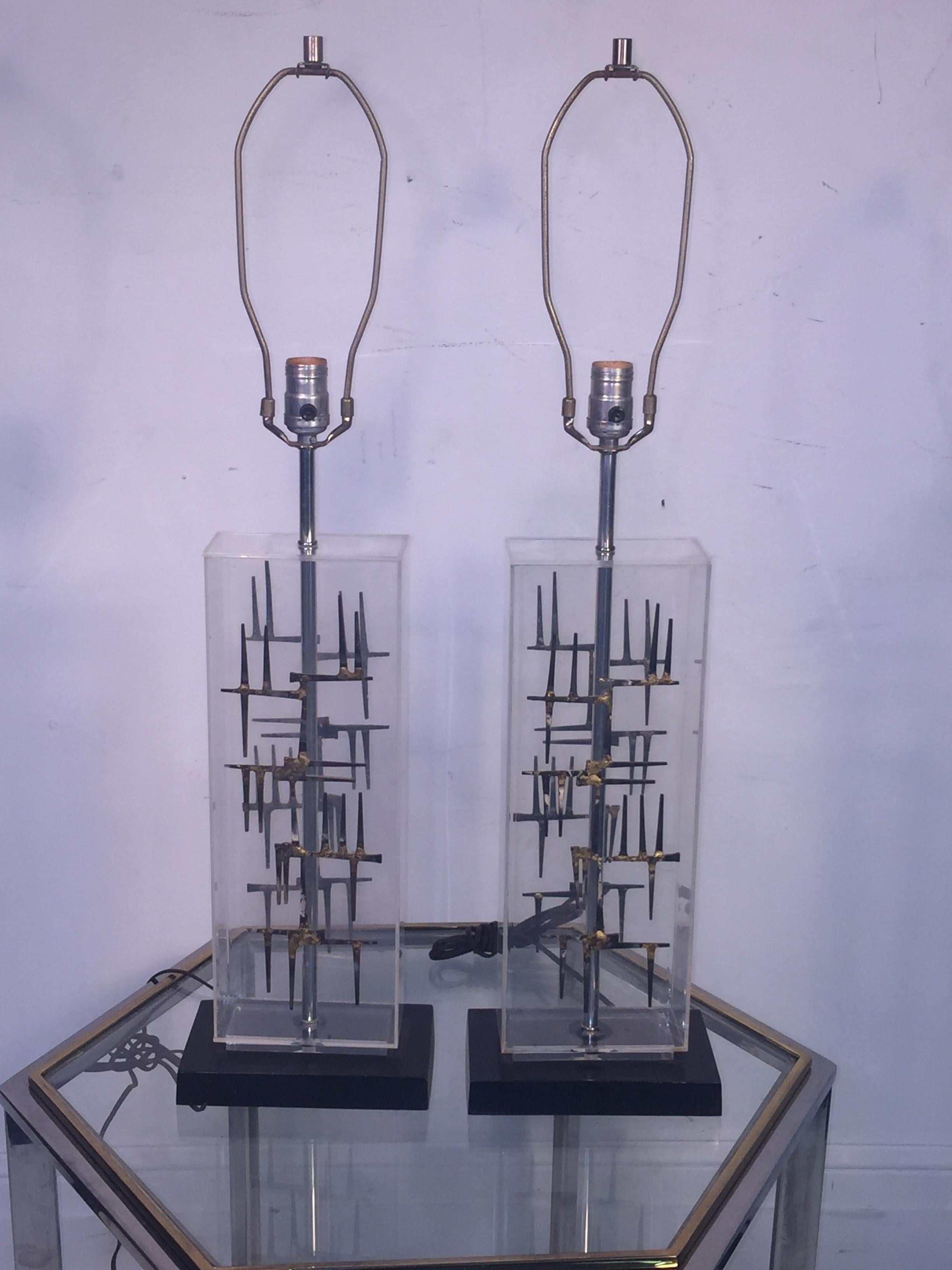 American Pair of Mid-Century Modernist Brutalist Nail and Lucite Lamps For Sale