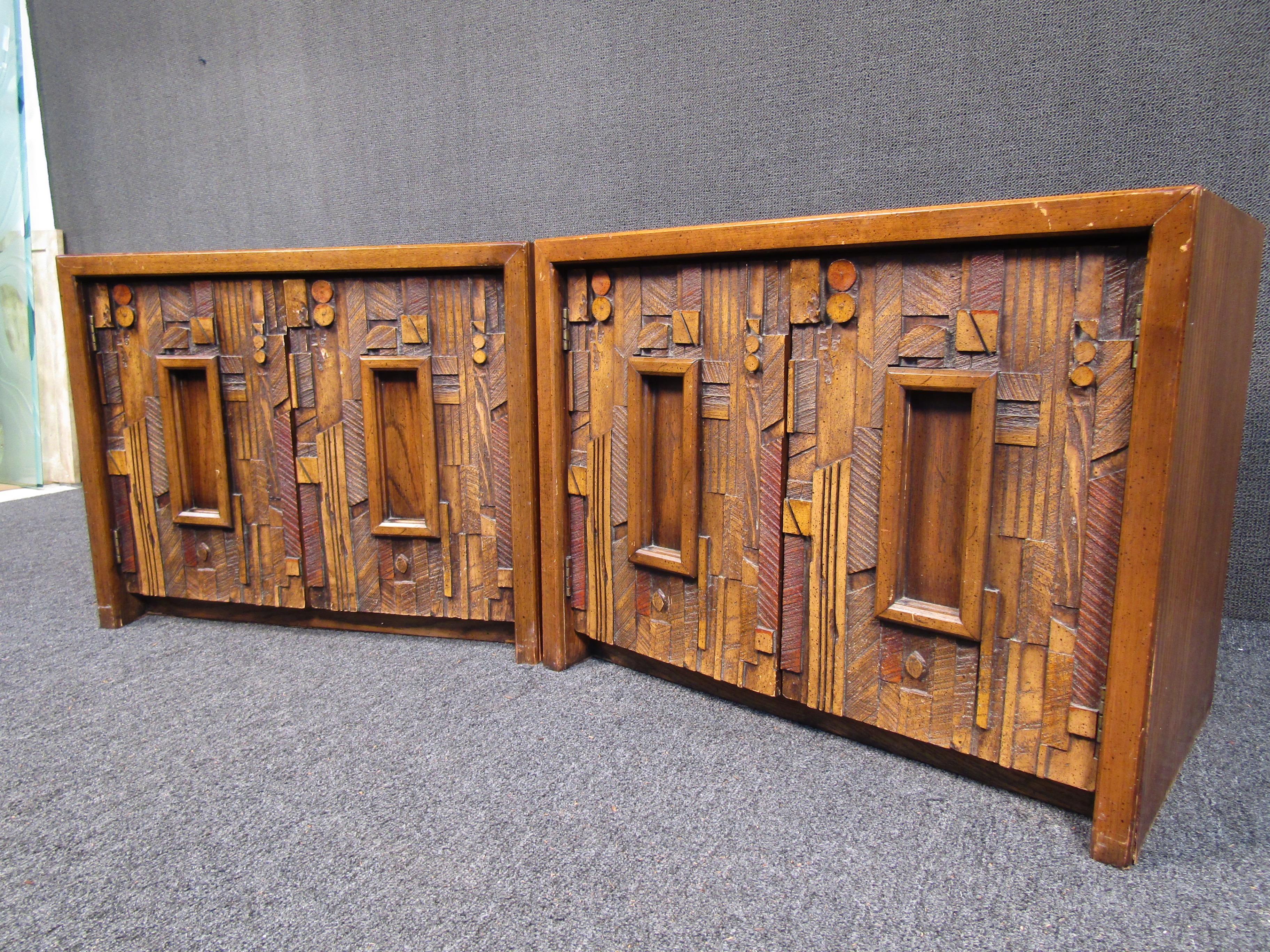 Pair of Mid-Century Modern Brutalist Oak End Tables In Good Condition In Brooklyn, NY