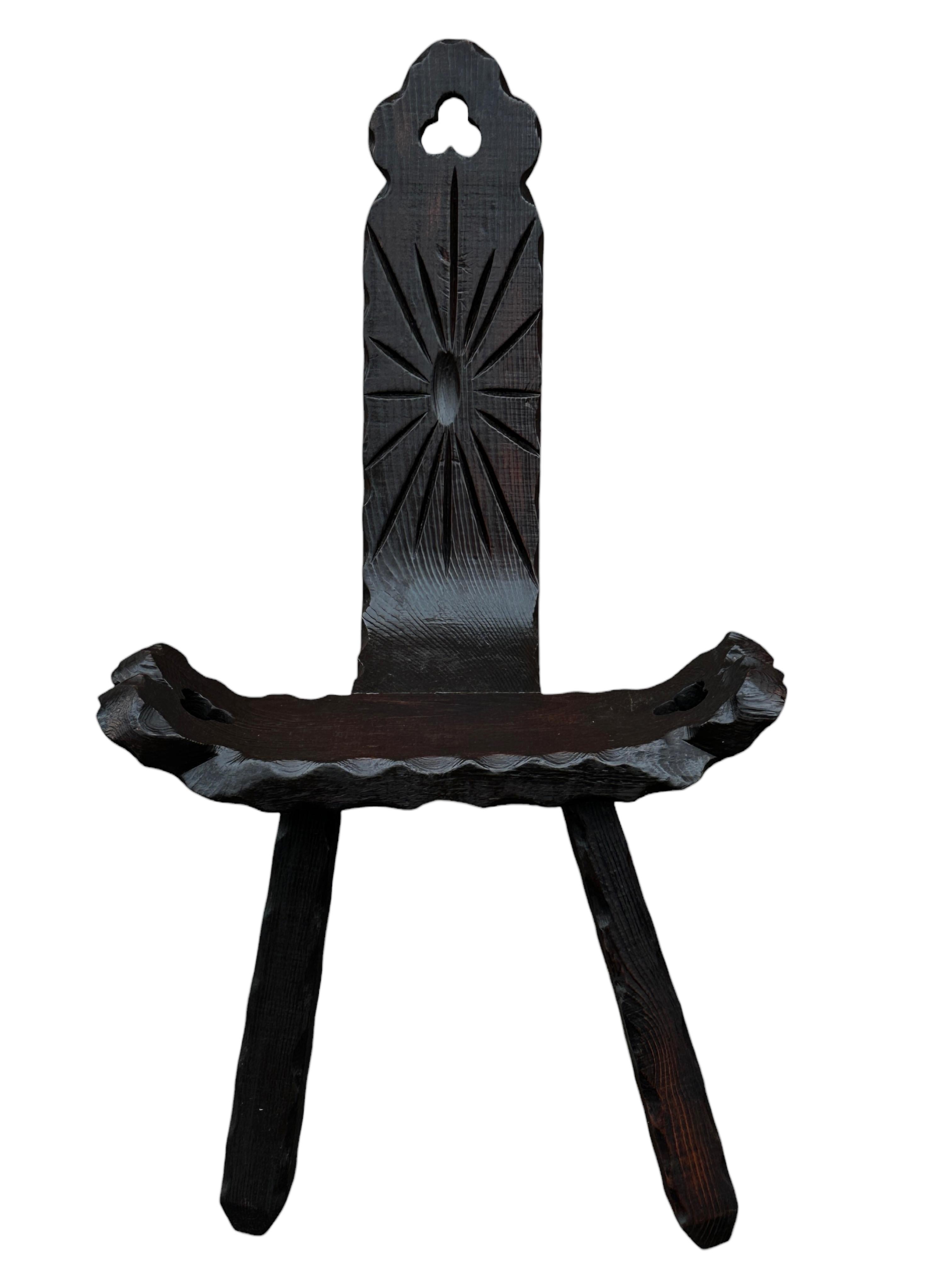 Pair of Mid-Century Modern Brutalist Sculptural Wood Tripod Chair, Spain Vintage In Good Condition For Sale In Nuernberg, DE
