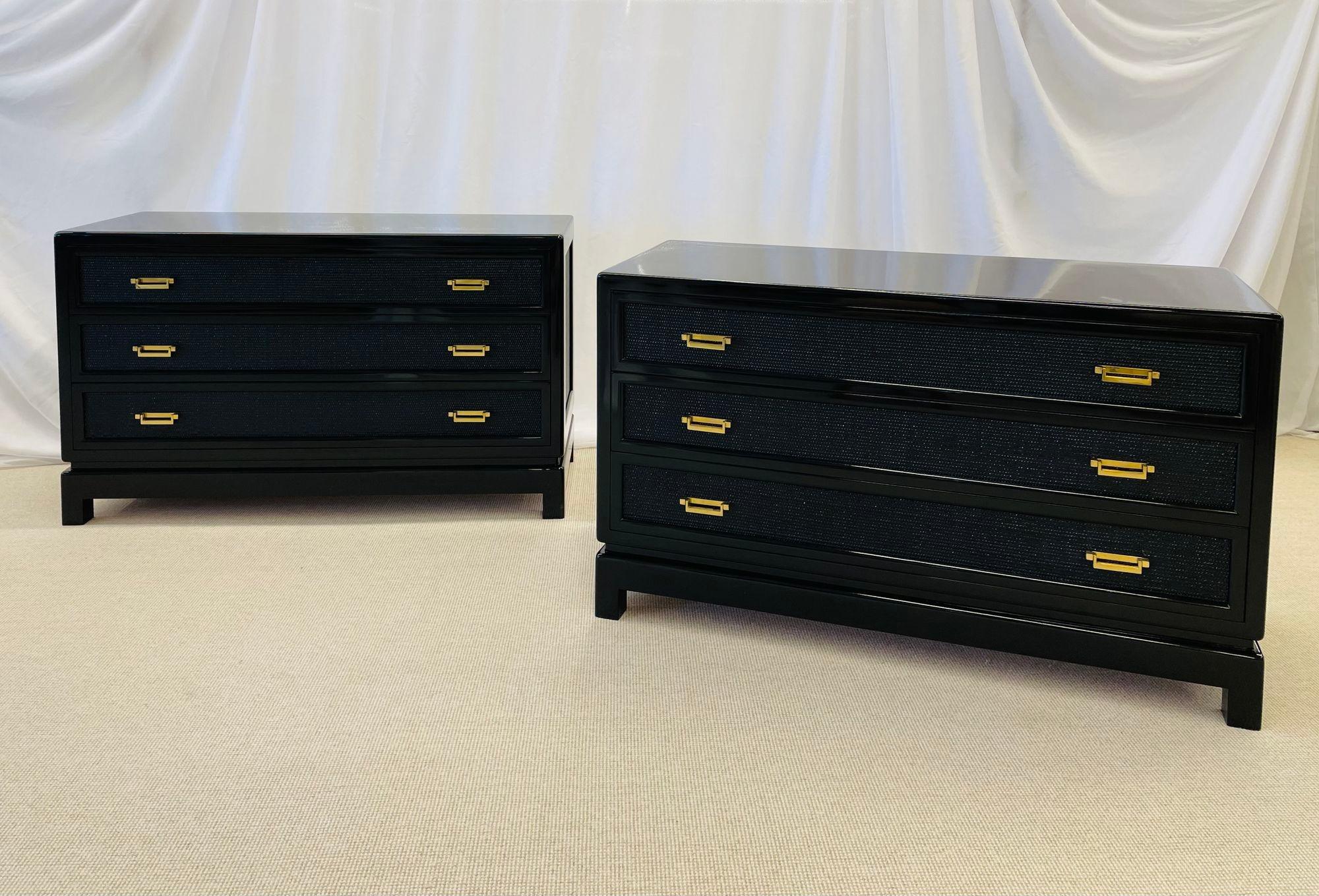 Pair of Mid-Century Modern Cabinets, Chests, Nightstands, Karl Springer Style In Good Condition For Sale In Stamford, CT
