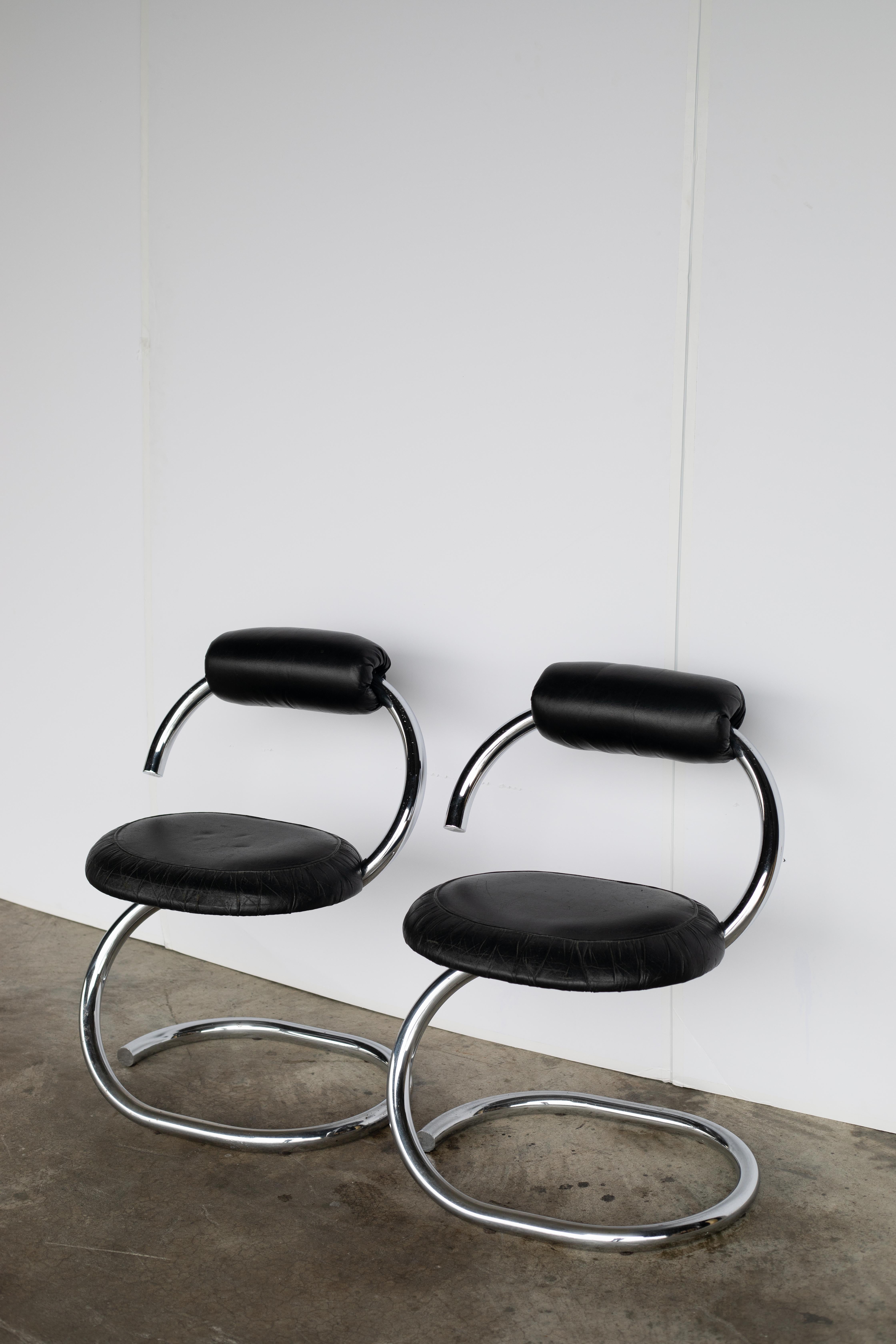 Coppia di poltrone a sbalzo della metà del secolo scorso in vendita 2