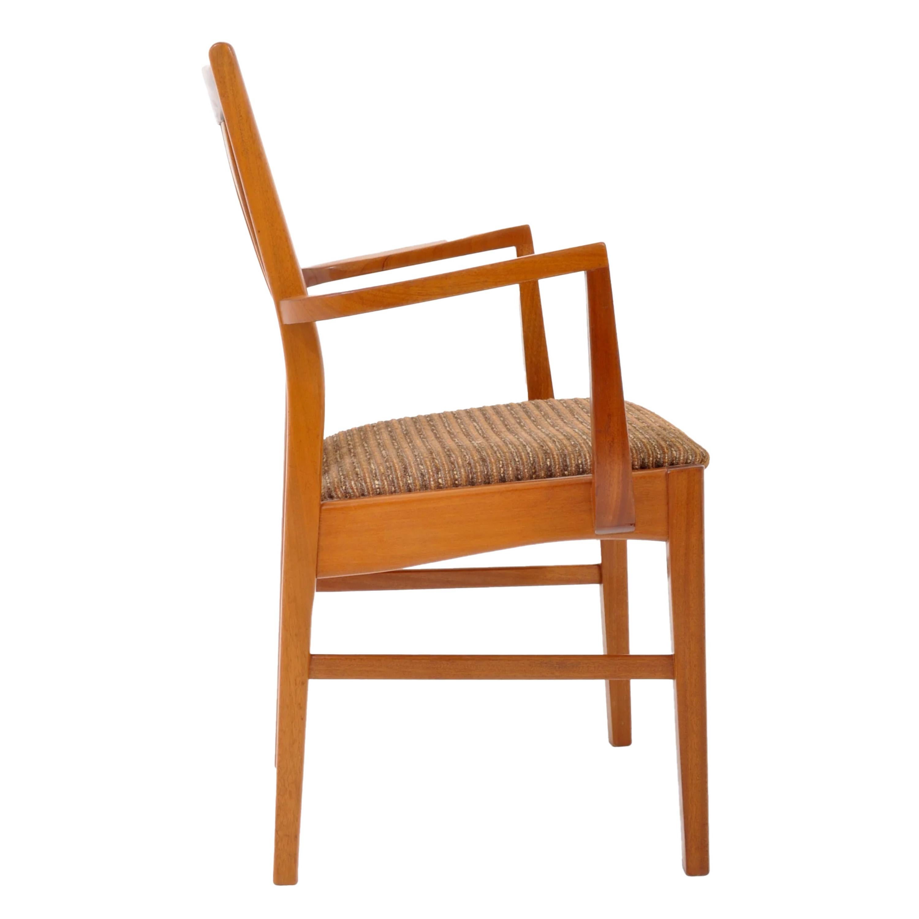 Coppia di poltrone da capitano moderne di metà secolo in teak, anni '60 in vendita 1