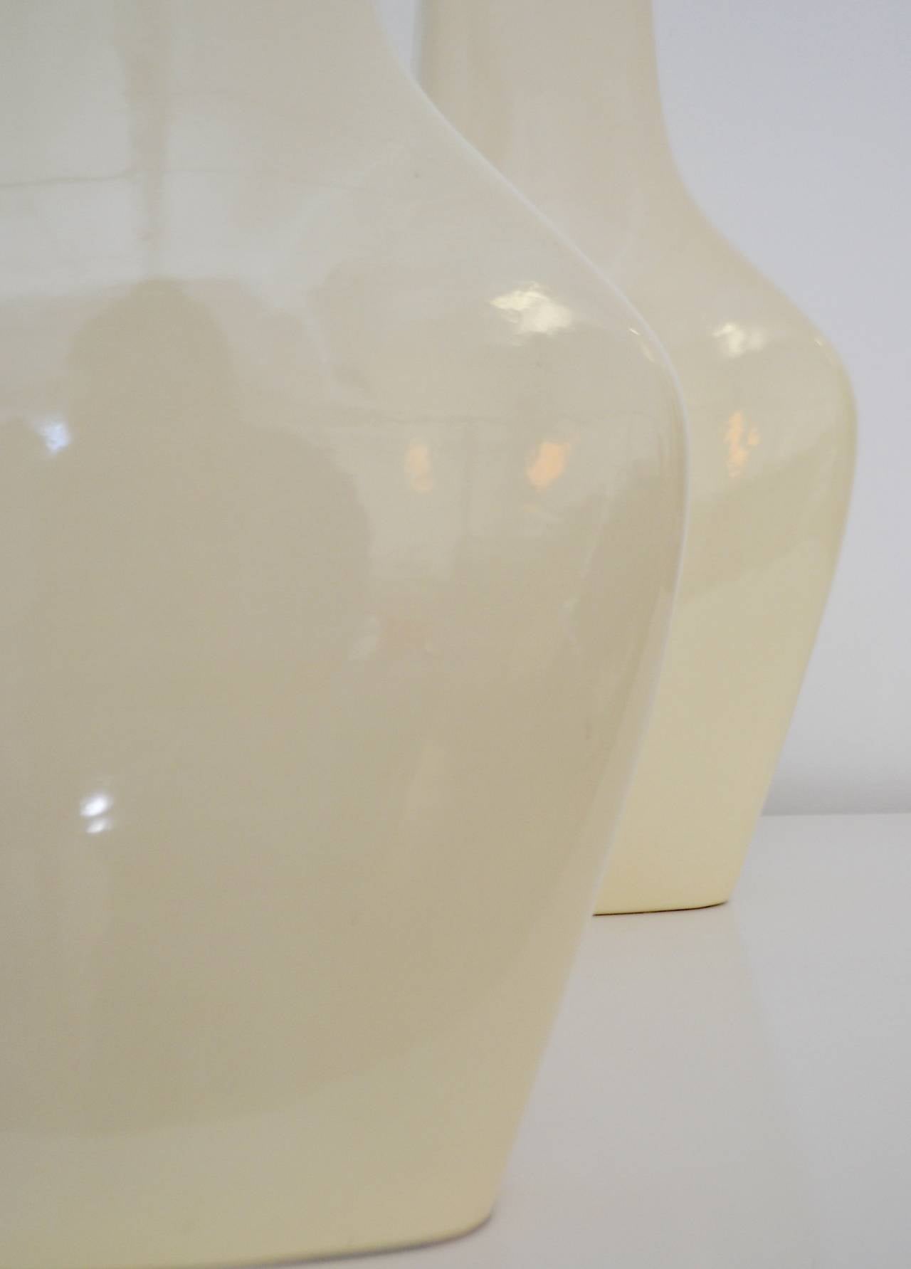 Pair of Mid-Century Modern Ceramic Table Lamps For Sale 1