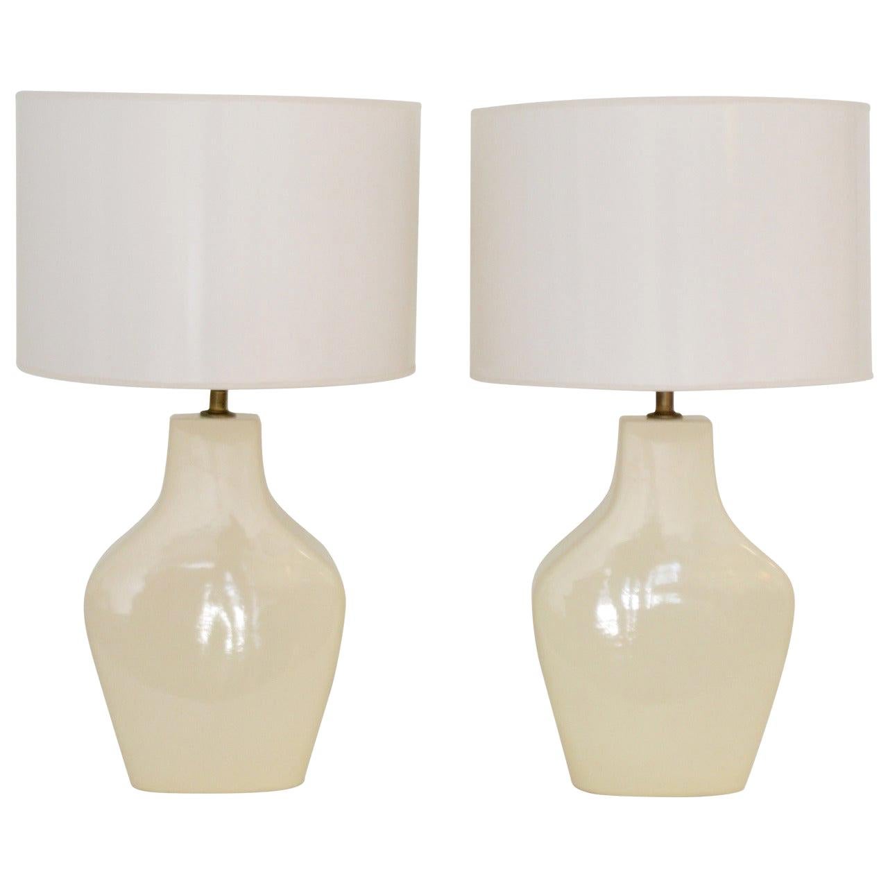 Pair of Mid-Century Modern Ceramic Table Lamps For Sale