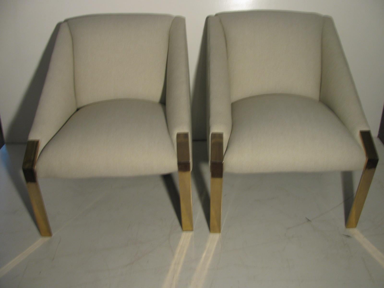 Pair of Mid-Century Modern Lounge Club Chairs (Ende des 20. Jahrhunderts)