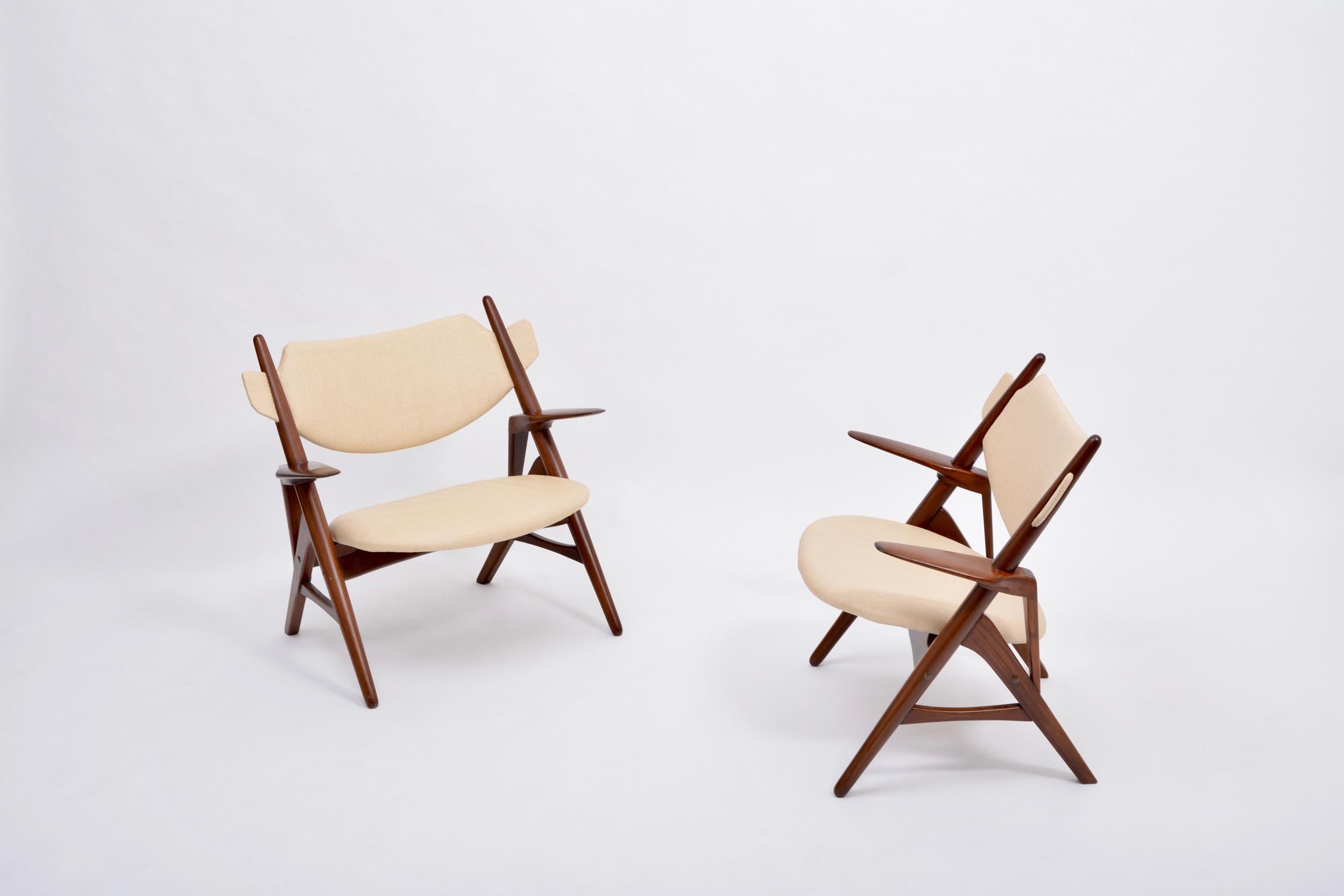 Danish Pair of Reupholstered Mid-Century Modern Chairs 