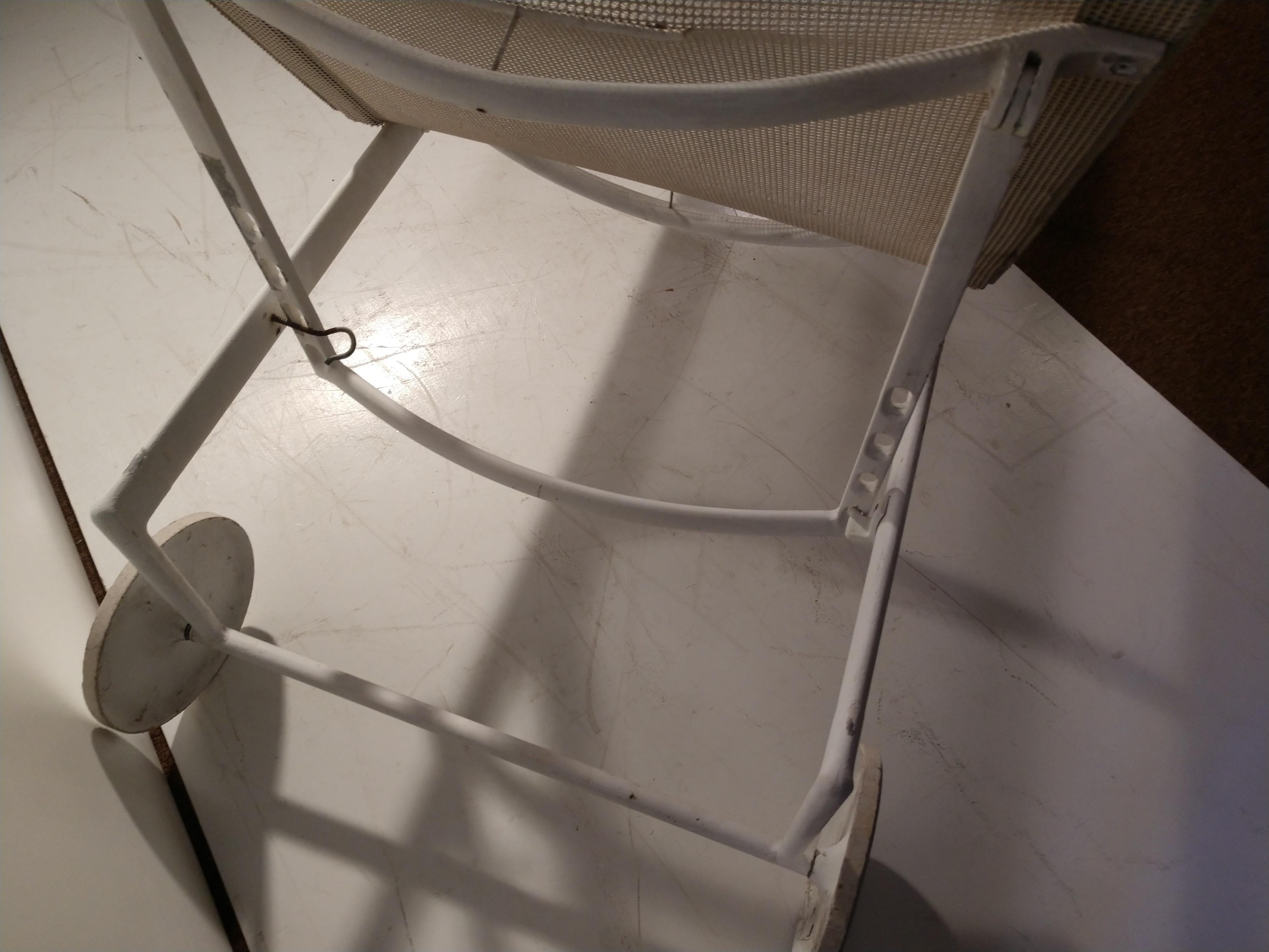 Pair of Mid-Century Modern Chaises by Richard Schultz 2