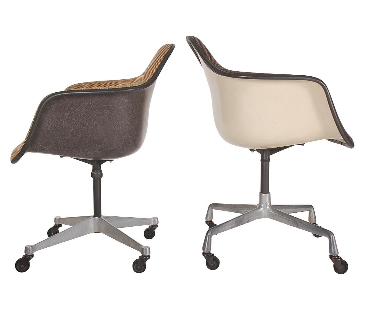 American Pair of Mid-Century Modern Charles Eames Herman Miller Office Chairs on Casters