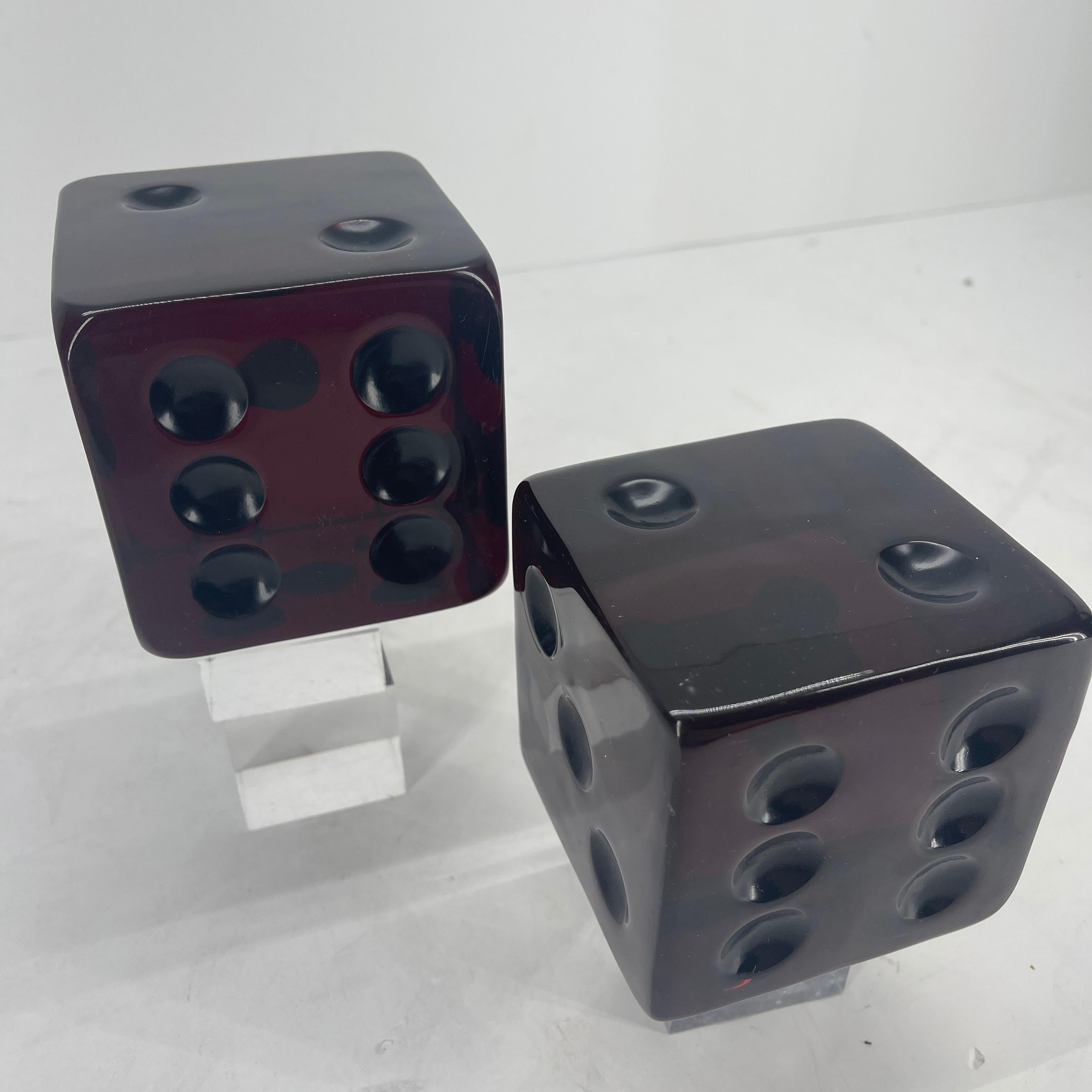 Polished Pair of Mid-Century Modern Charles Hollis Large Lucite Dice For Sale
