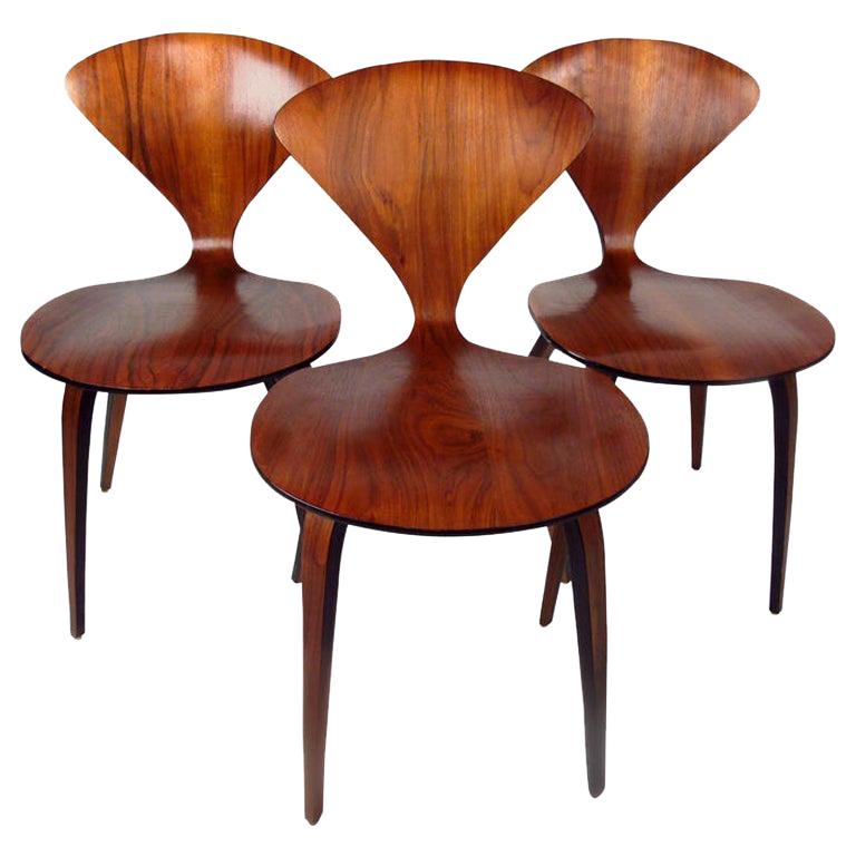 Pair of Mid-Century Modern Cherner Chairs for Plycraft