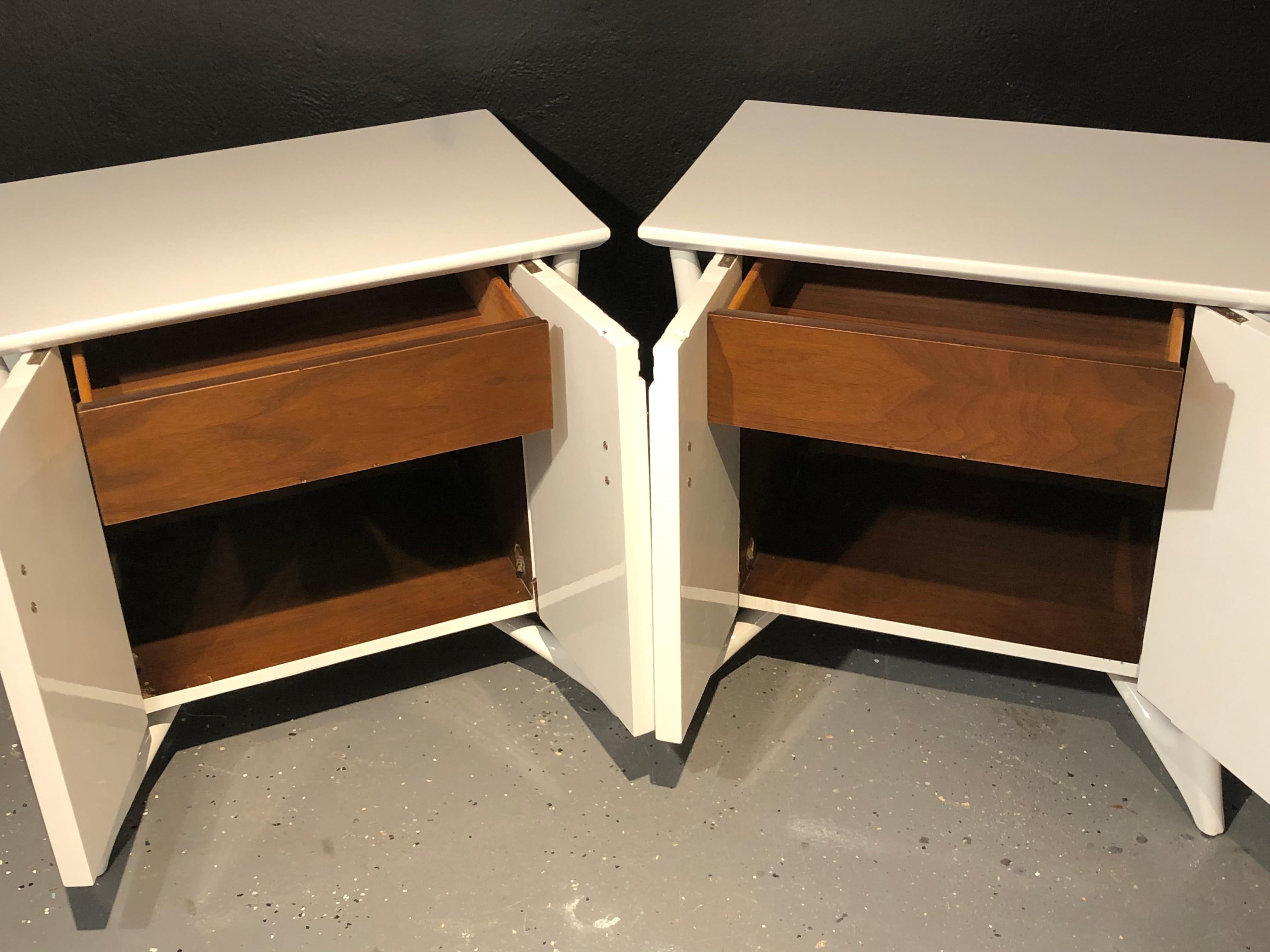 Pair of Mid-Century Modern Chests, Nightstands or End Tables, Piet Hein 2