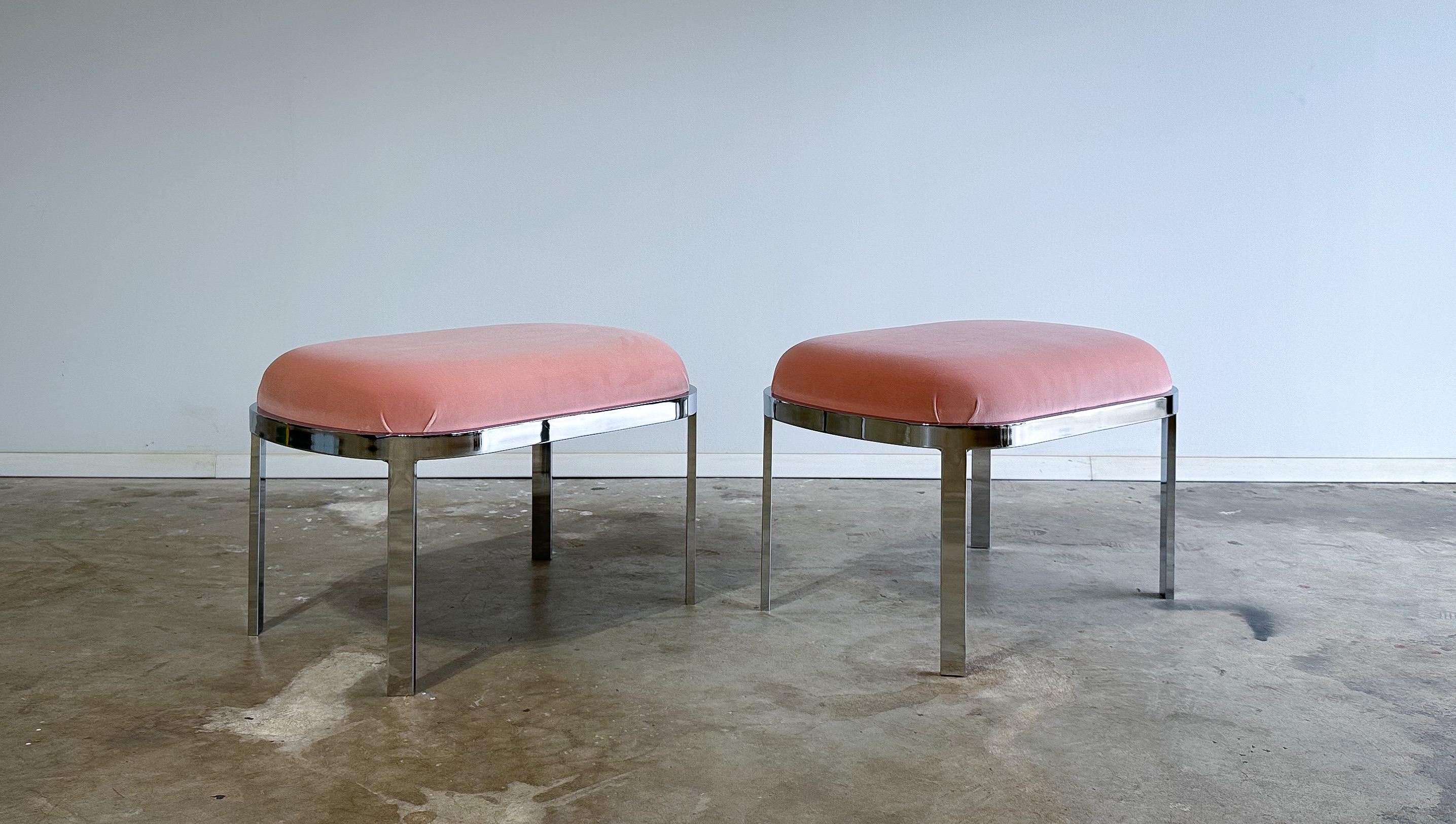 Pair of Mid-Century Modern Chrome and Velvet Stools or Otttomans, 1980's In Good Condition For Sale In Round Rock, TX