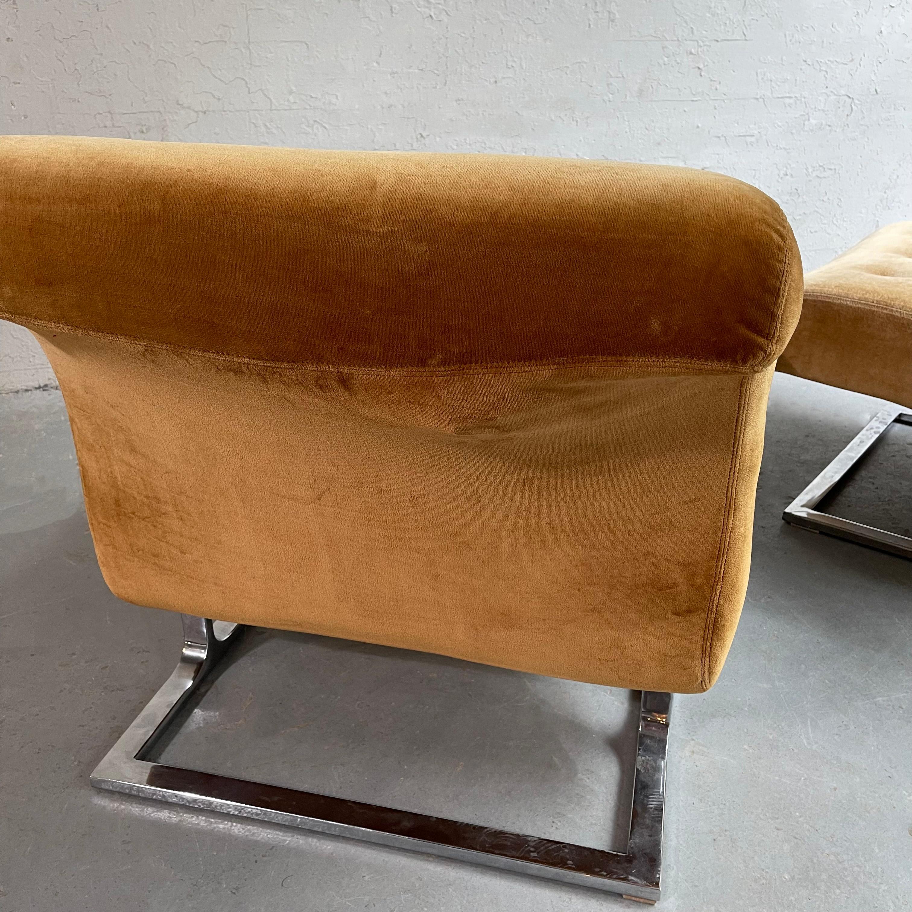 Pair Of Mid-Century Modern Chrome Cantilever Slipper Lounge Chairs For Sale 5