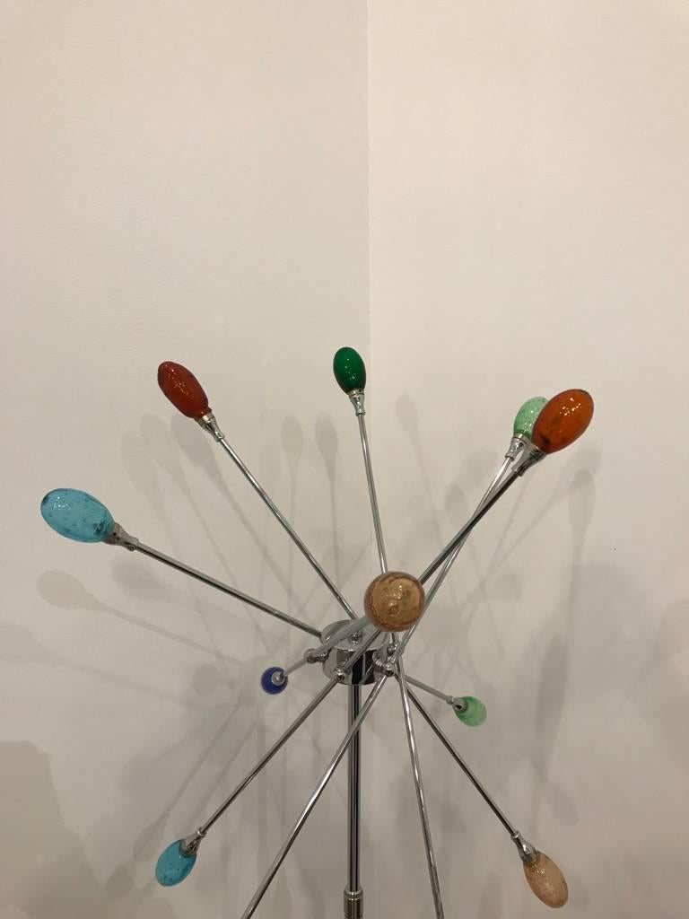 20ième siècle Paire de lampadaires Spoutnik chromés de style mi-siècle moderne en vente