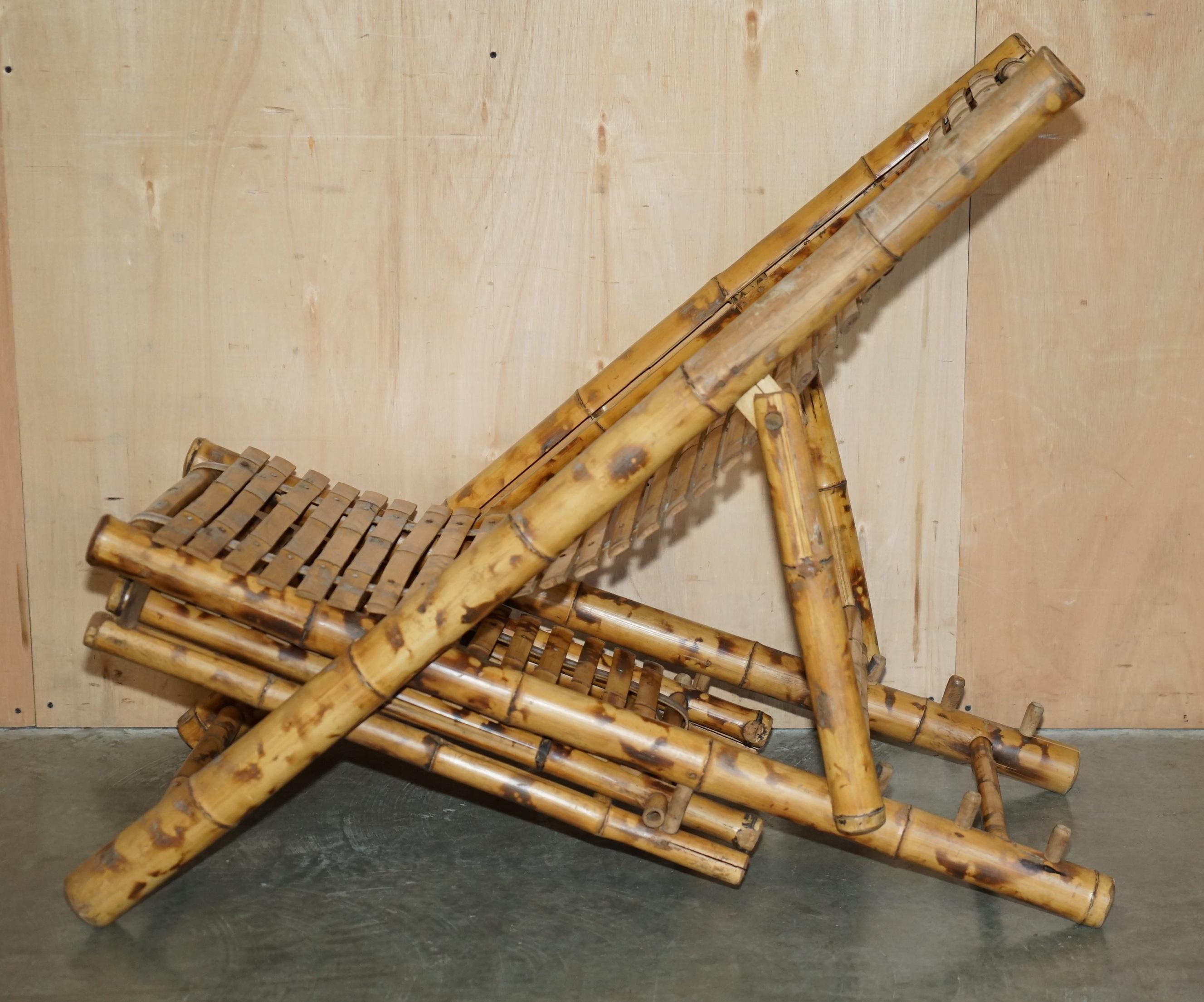 par de sillones reclinables y reposapiés reclinables de bambú del siglo xxvii de 1950 en venta 7