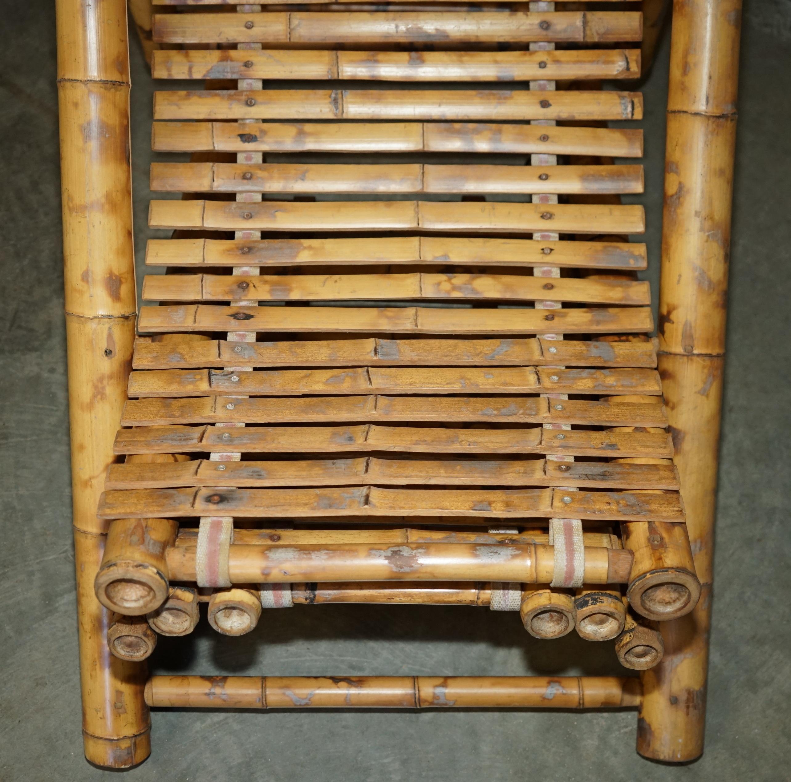 par de sillones reclinables y reposapiés reclinables de bambú del siglo xxvii de 1950 en venta 1