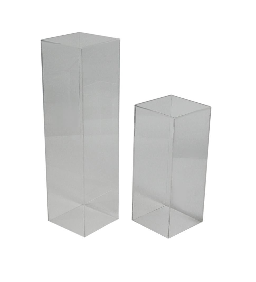 Pair of Mid-Century Modern Clear Acrylic Lucite Pedestals or Side Tables In Good Condition For Sale In Philadelphia, PA