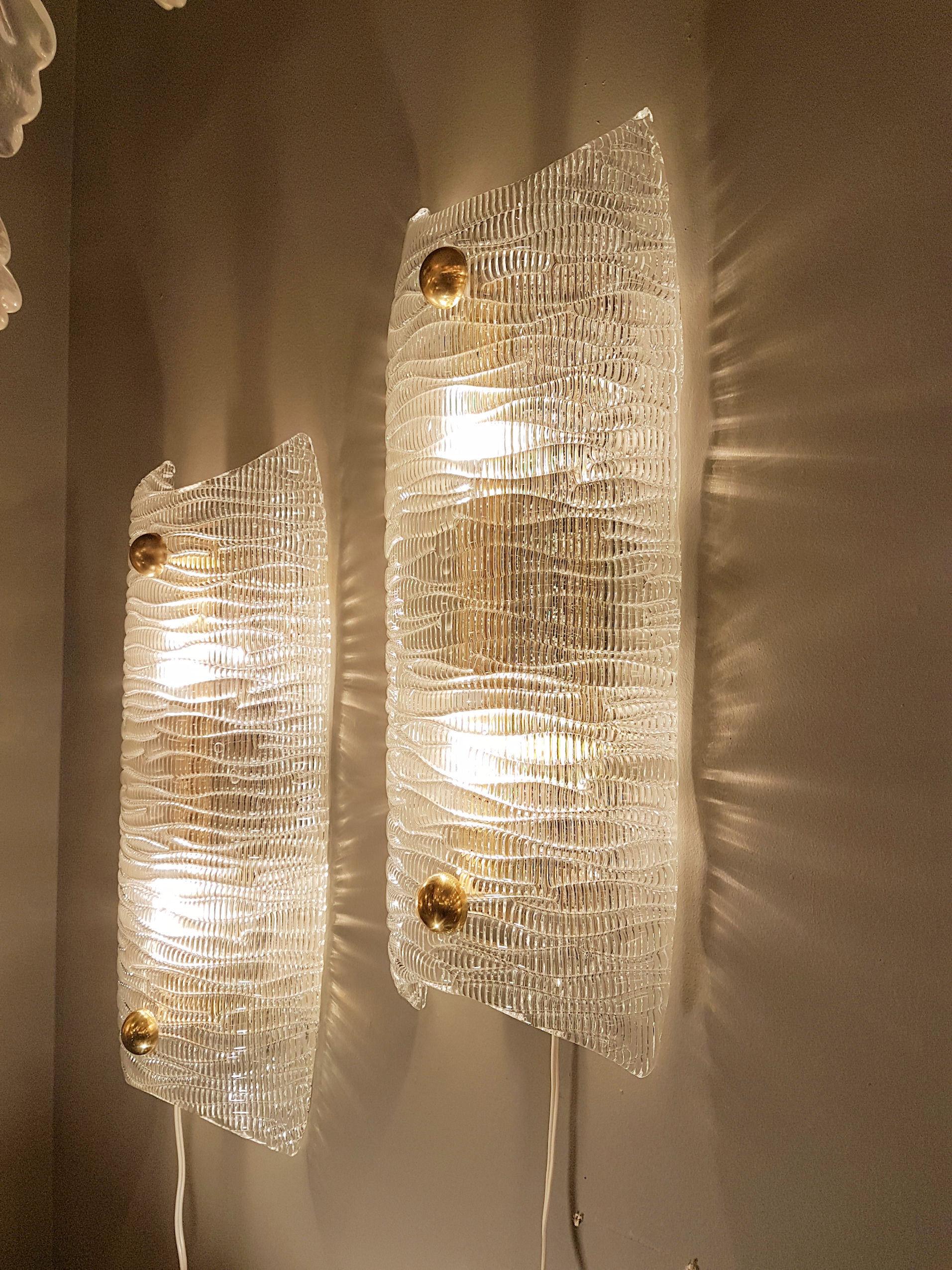 Italian Pair of Mid-Century Modern Clear Textured Murano Glass and Brass Sconces, 1960s