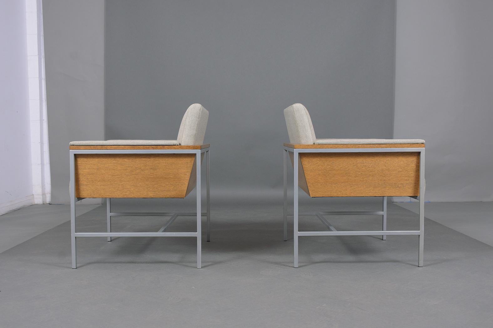 Pair of Mid-Century Modern Club Chairs 6